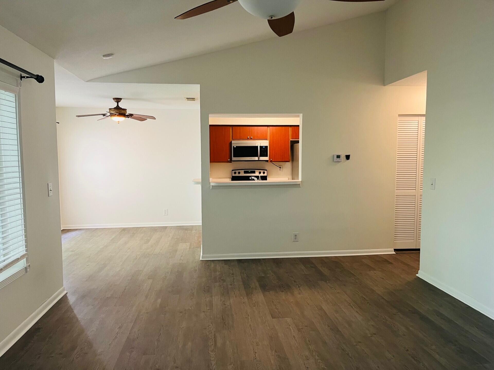815 W Boynton Beach Boulevard 15-203 Property Photo 12