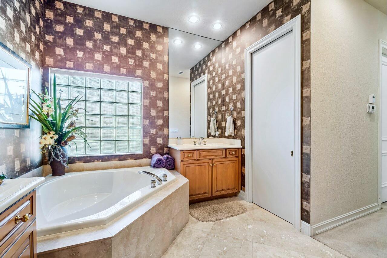 56 Island Drive Property Photo 21