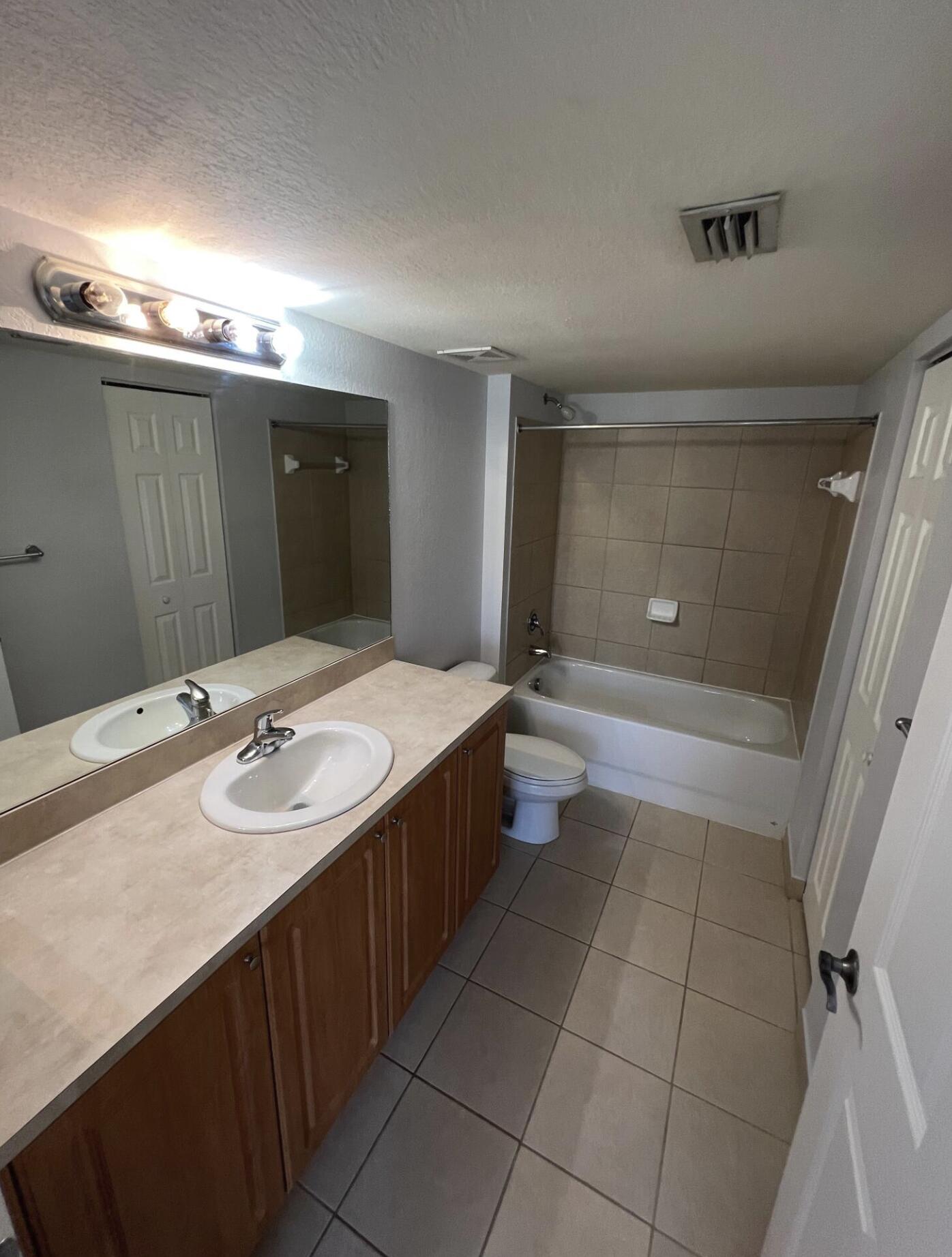 6769 Heritage Grande 2103 Property Photo 6