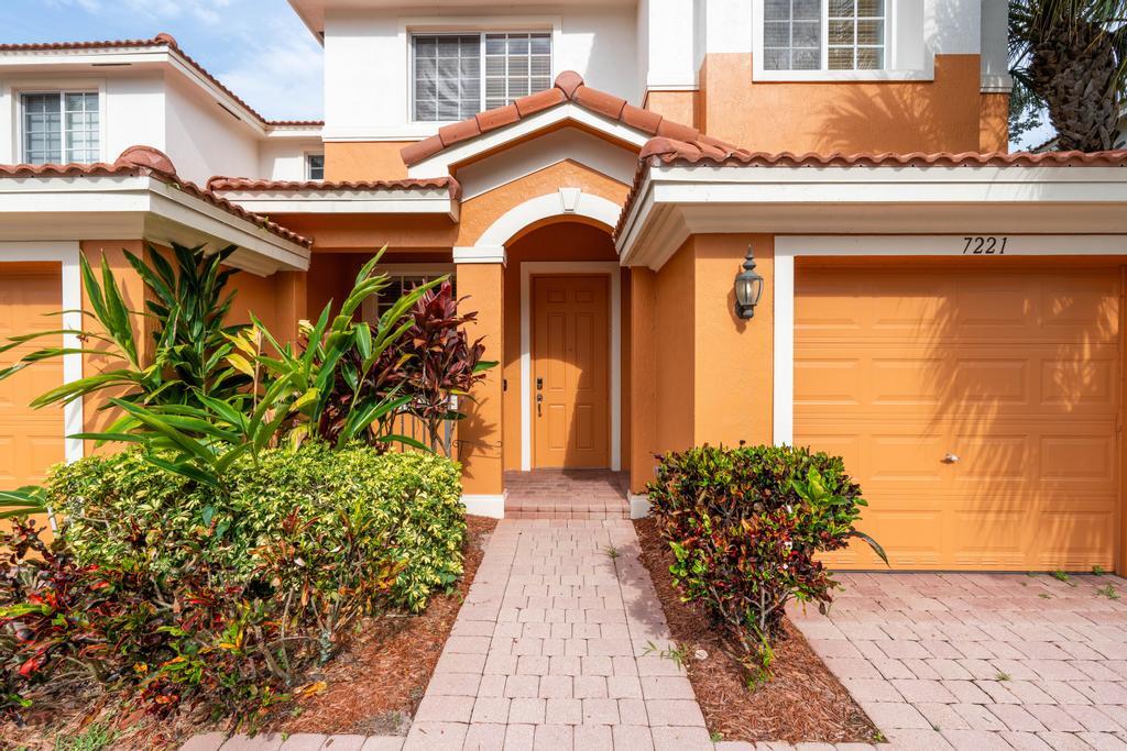 7221 Briella Drive Property Photo 8