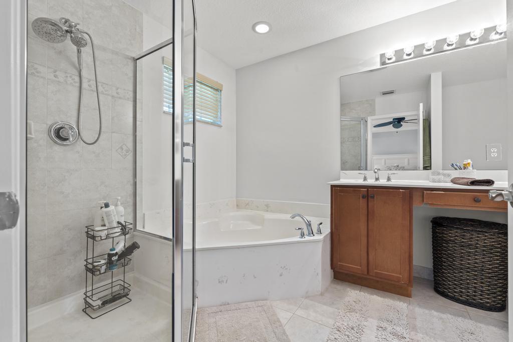 7221 Briella Drive Property Photo 23