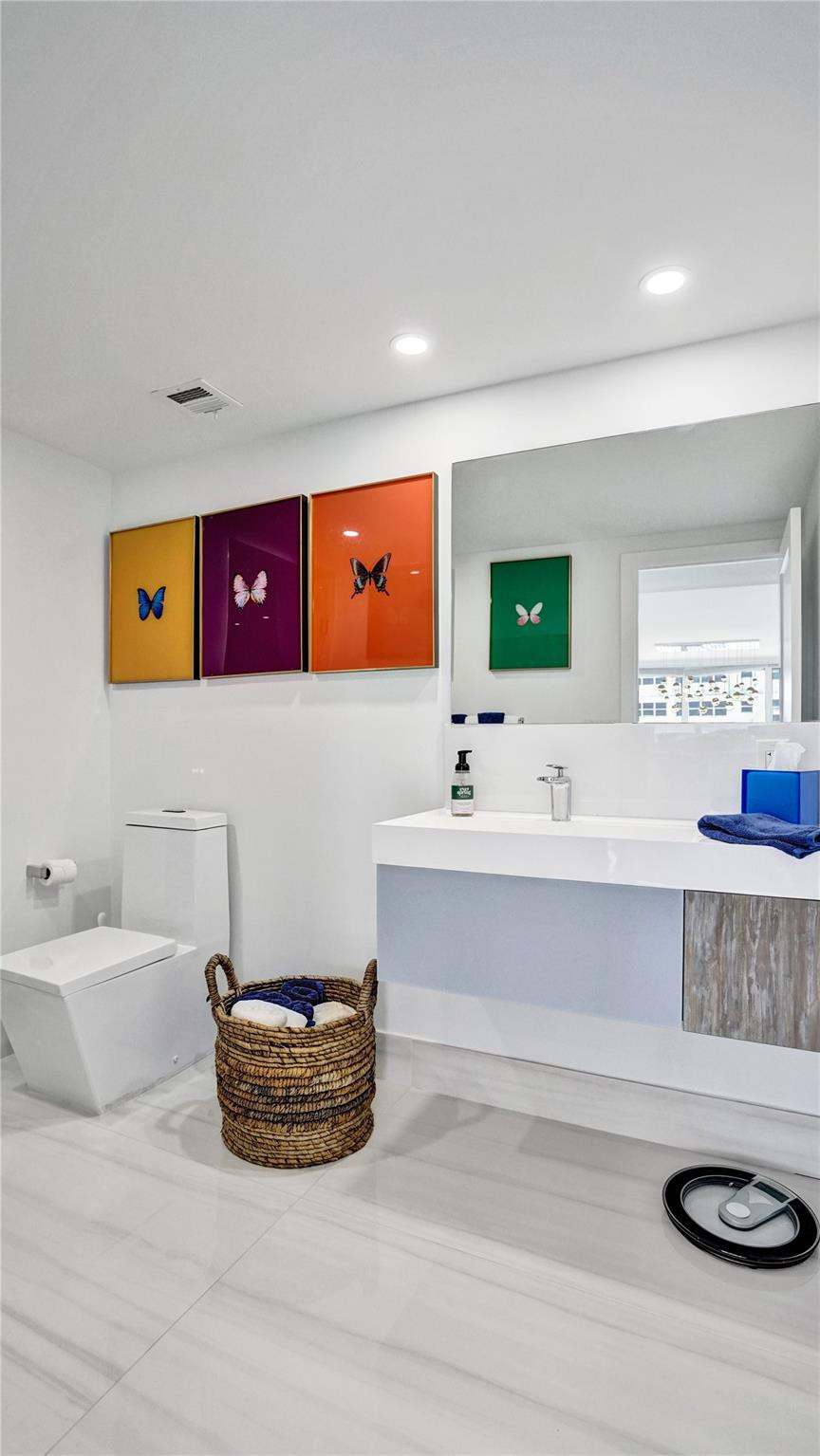 2100 S Ocean Lane 1202 Property Photo 43
