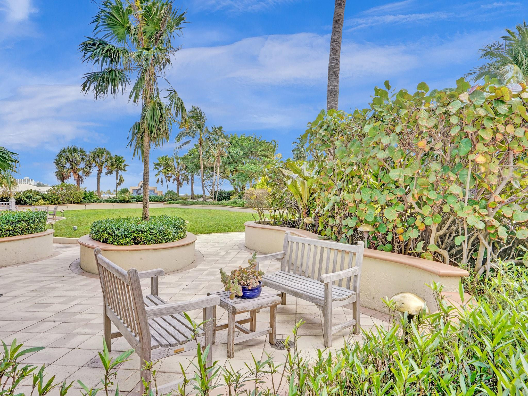 2100 S Ocean Lane 1202 Property Photo 51