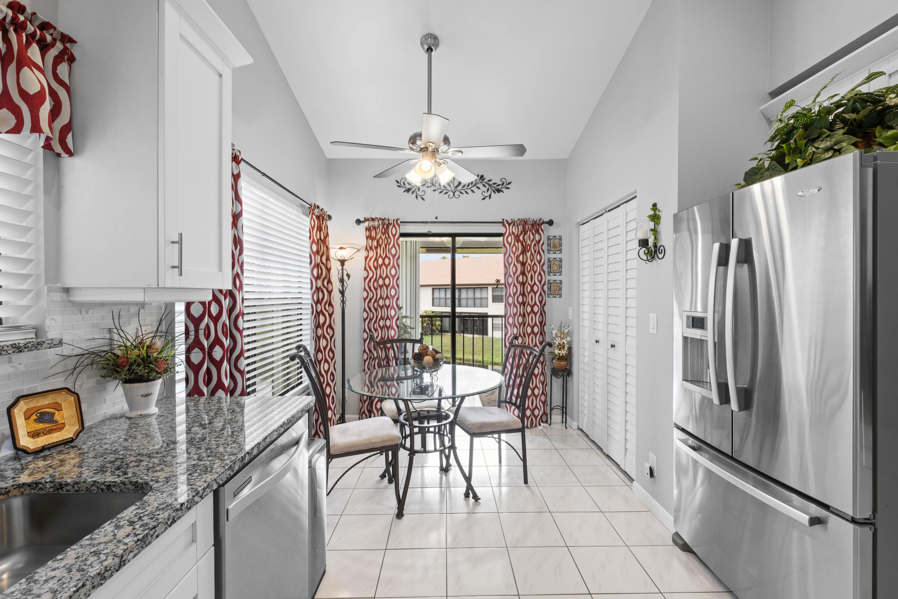 3327 Jog Park Drive 4022 Property Photo 3