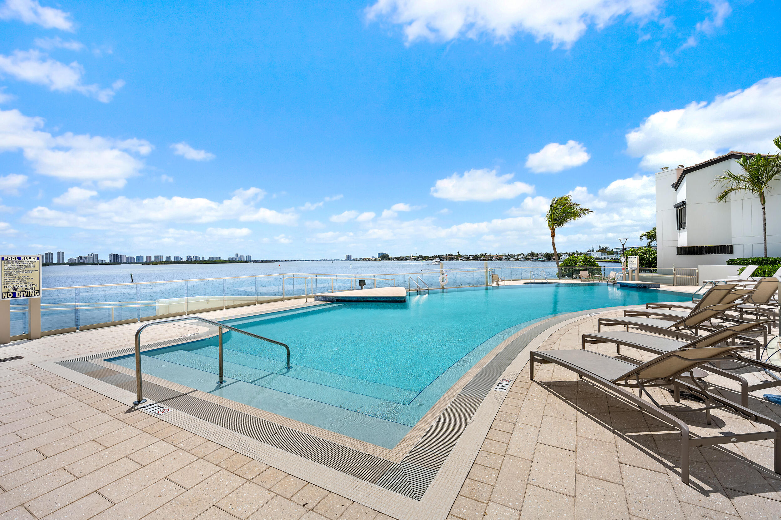 100 Lakeshore Drive 354 Property Photo 17