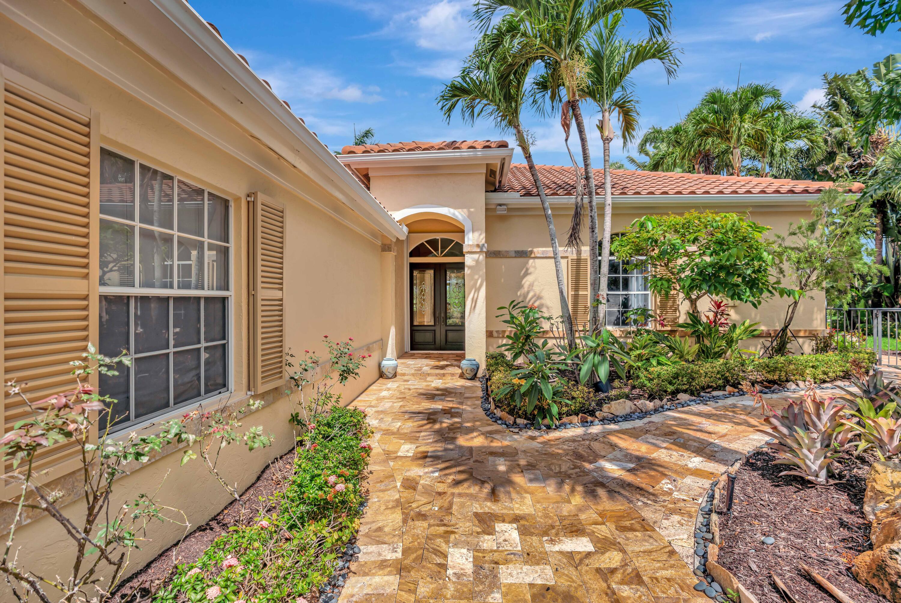 186 Golf Village Boulevard Property Photo 1
