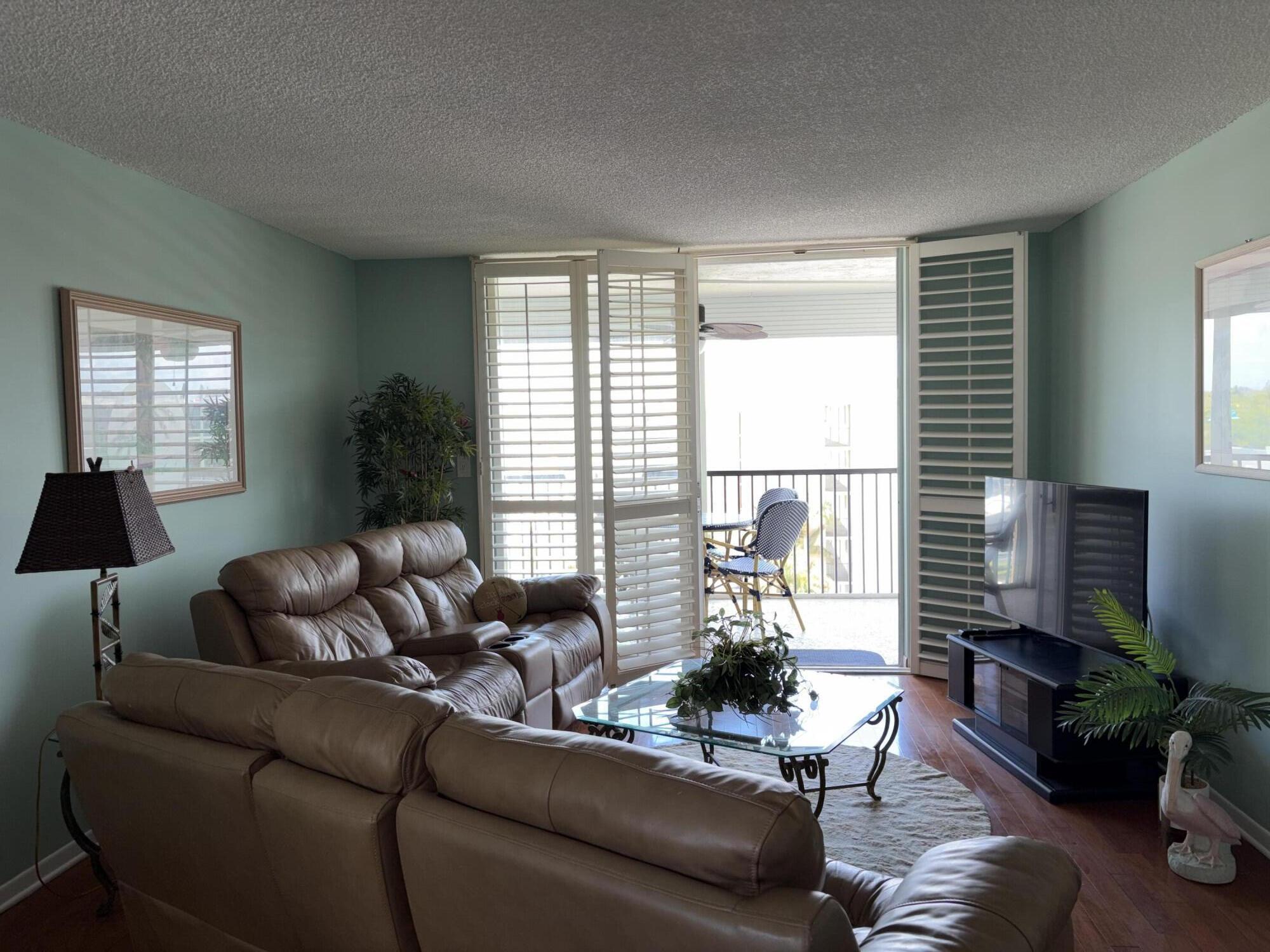 B26020768 Property Photo 9