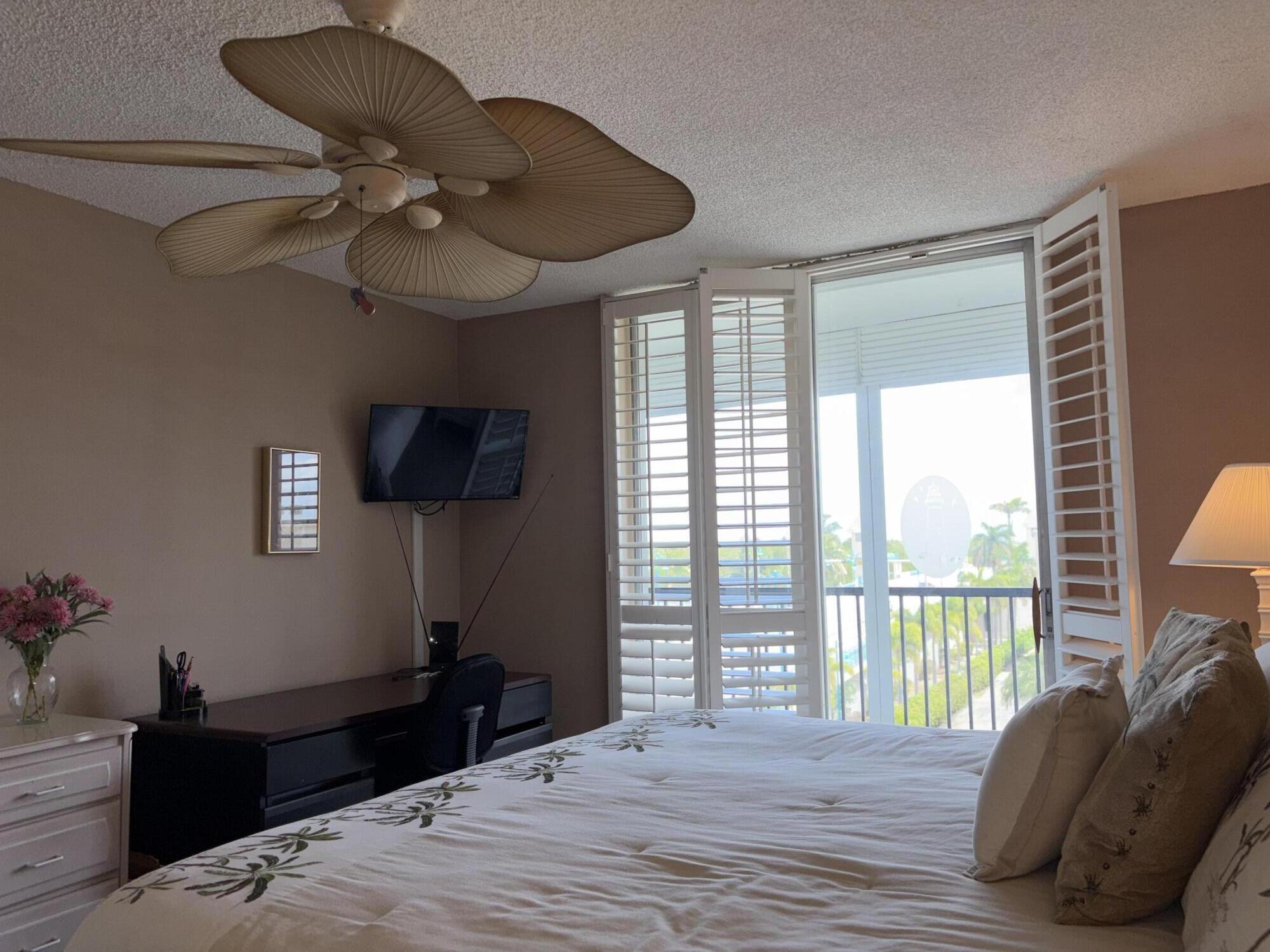 B26020768 Property Photo 18