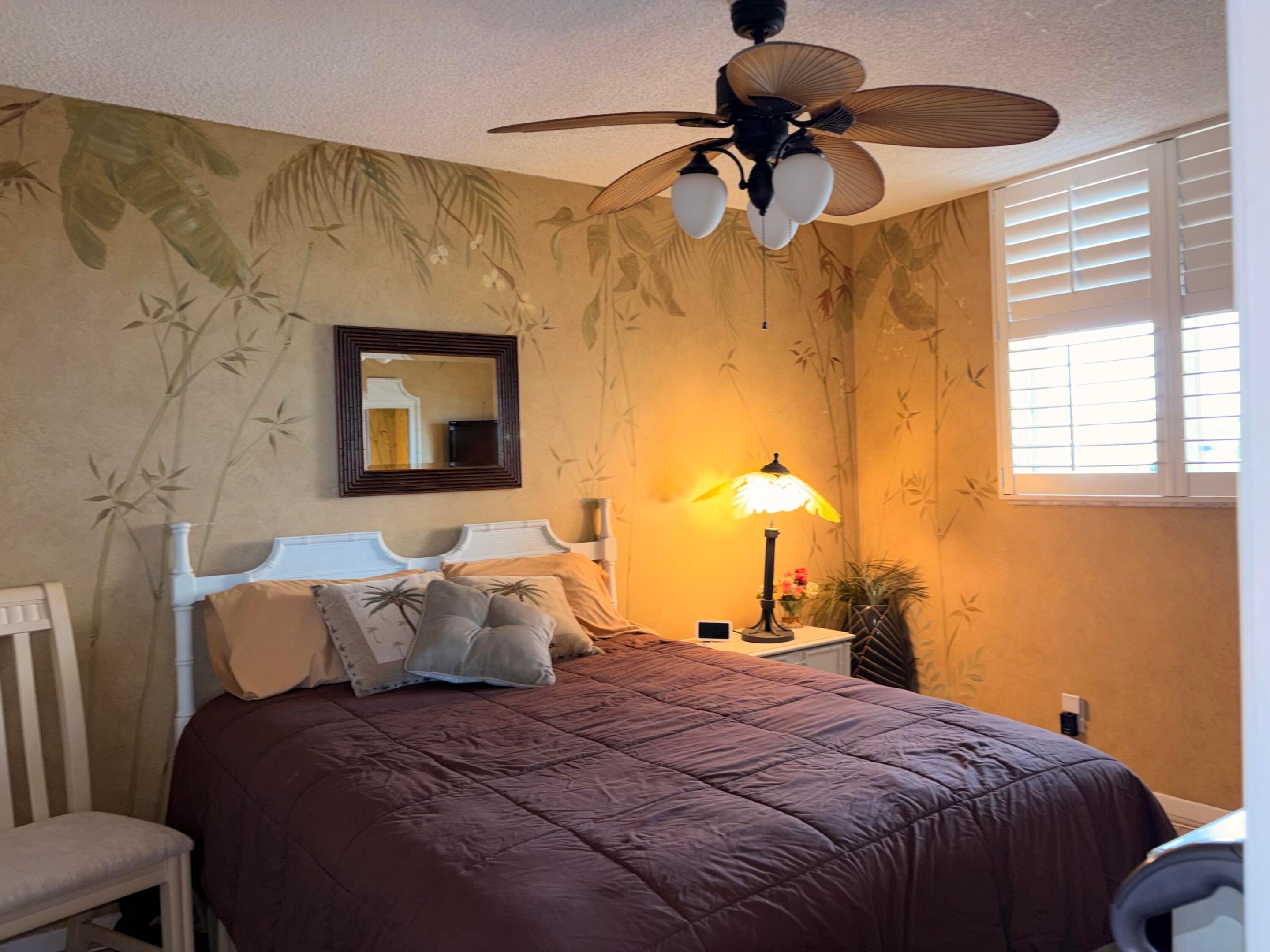 B26020768 Property Photo 24