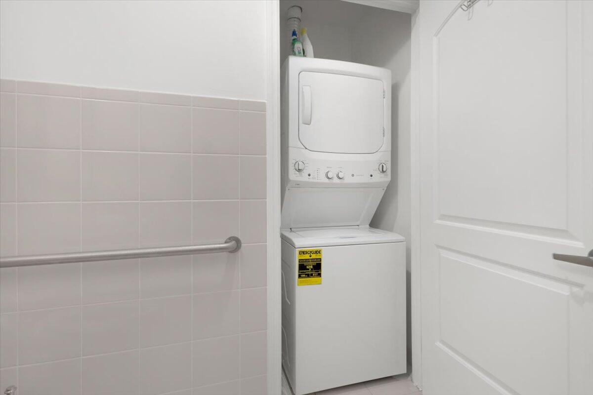 801 S Olive Avenue 105 Property Photo 21