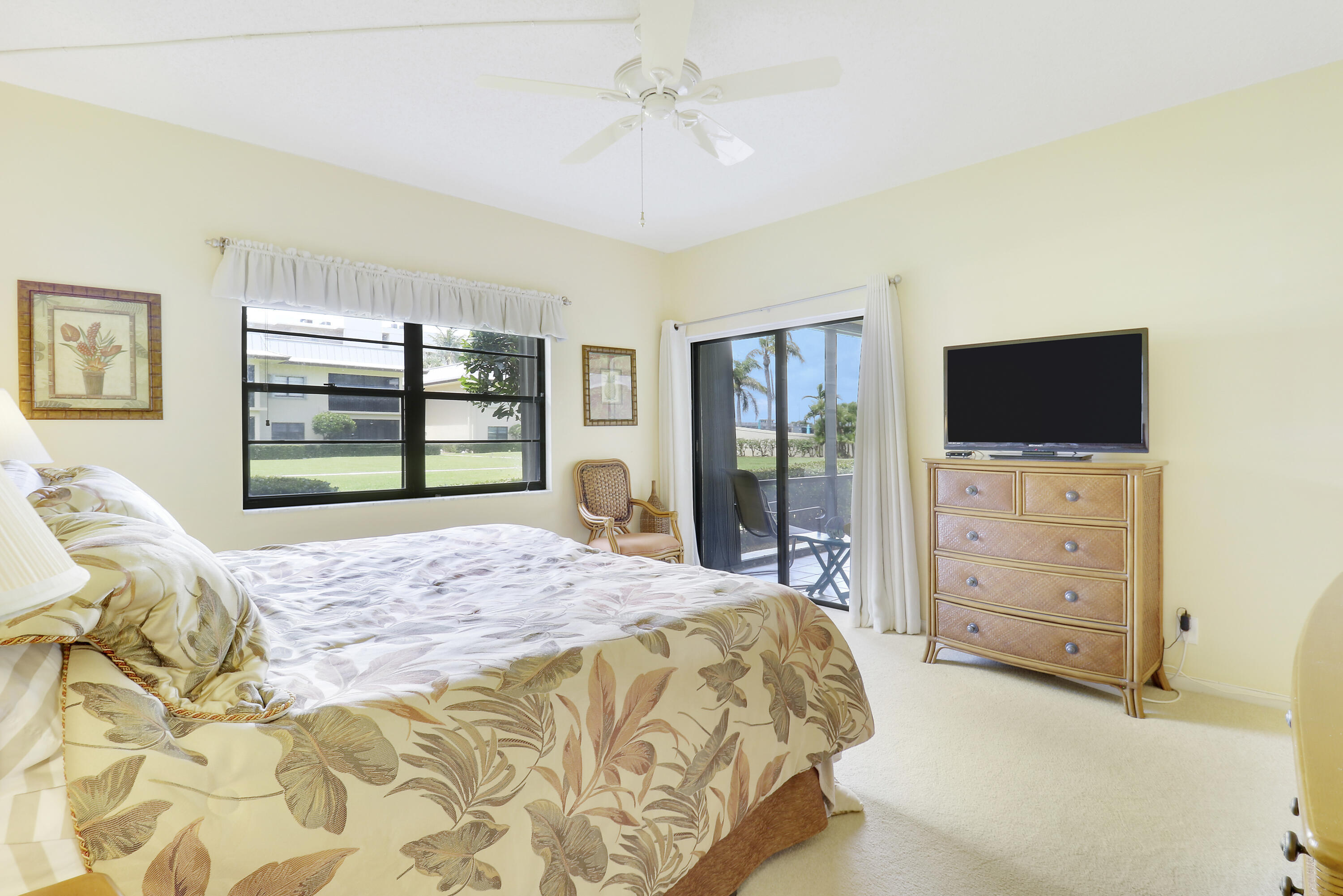 275 S Beach Road 102b Property Photo 15