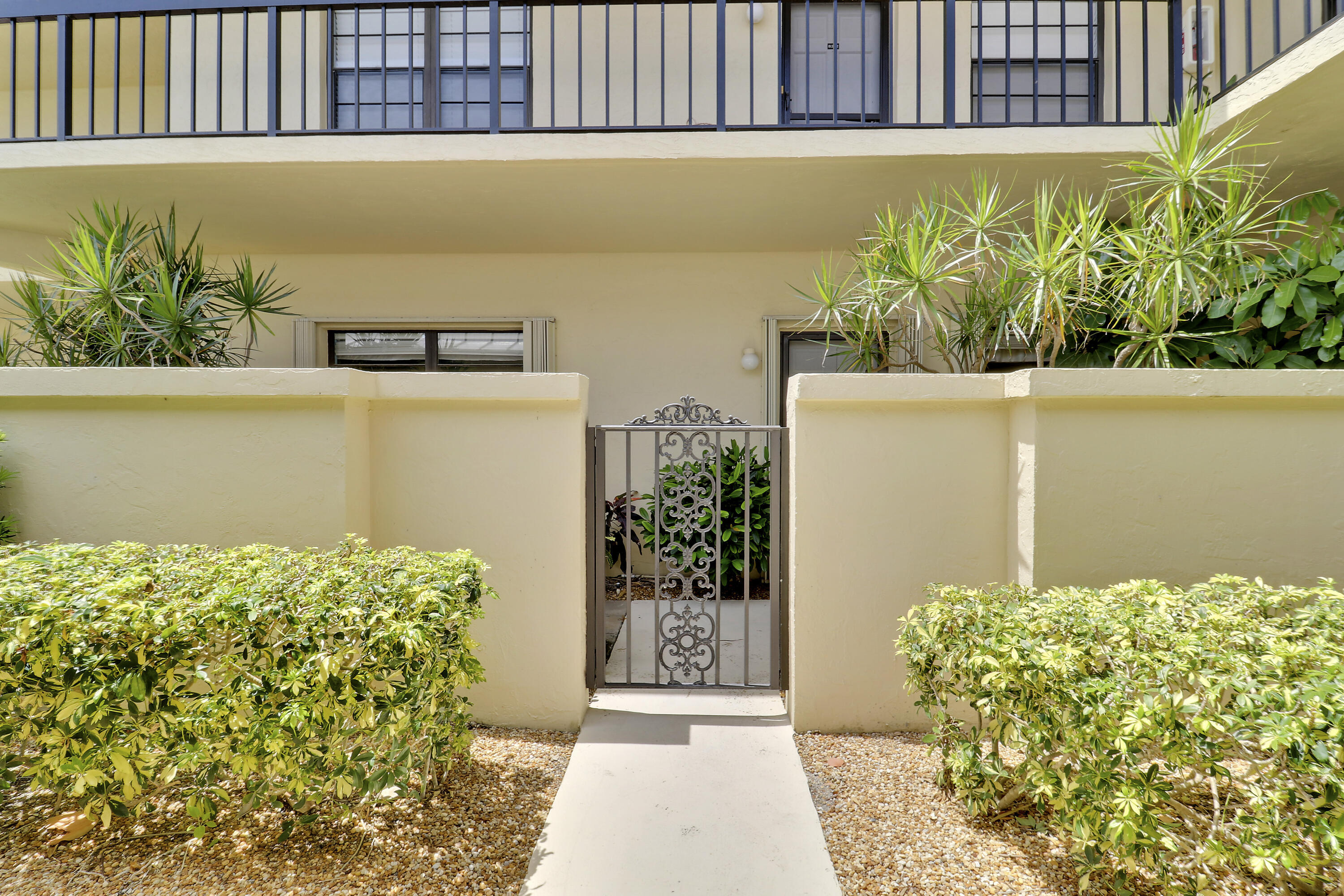 275 S Beach Road 102b Property Photo 26