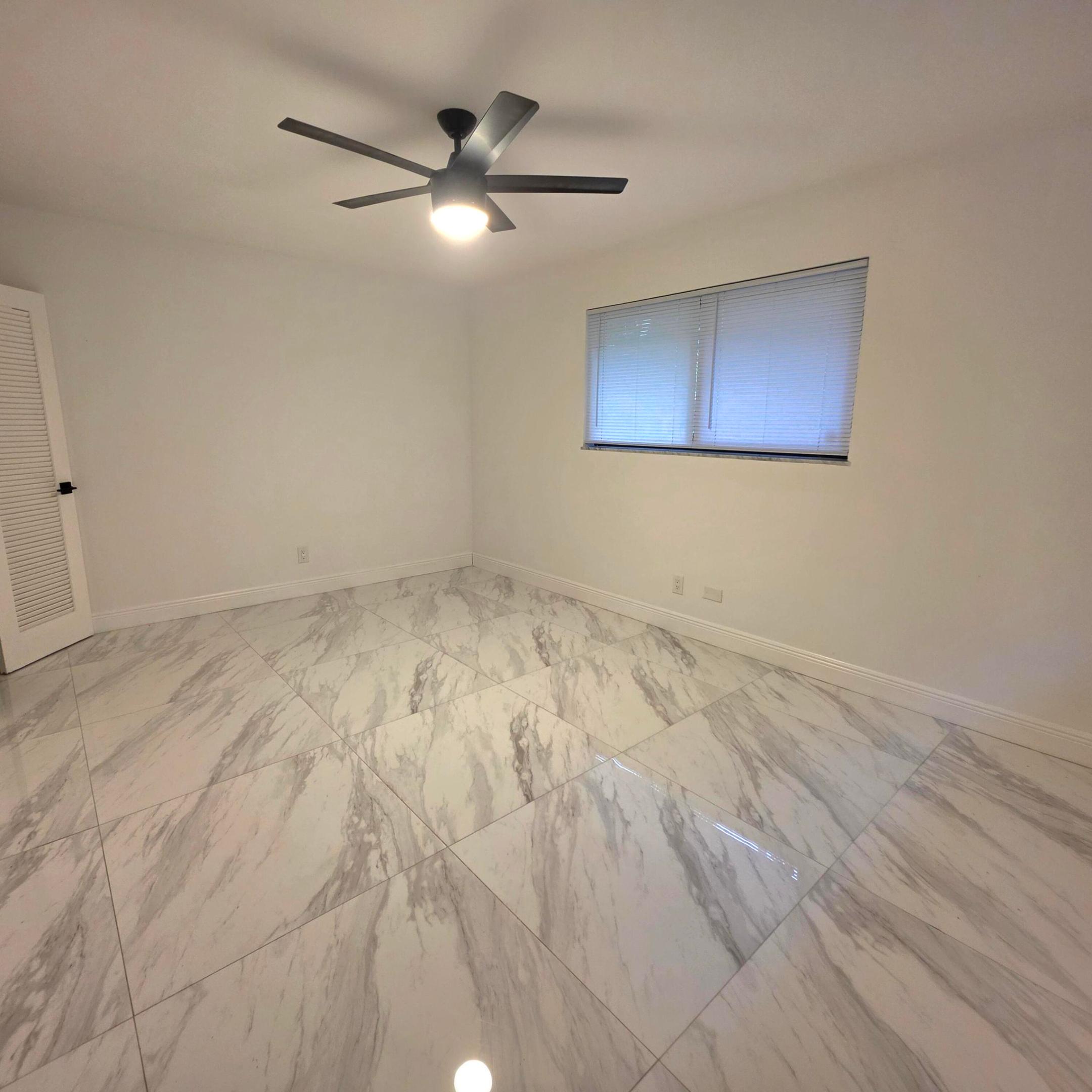 4190 Sw 4th Street Property Photo 9