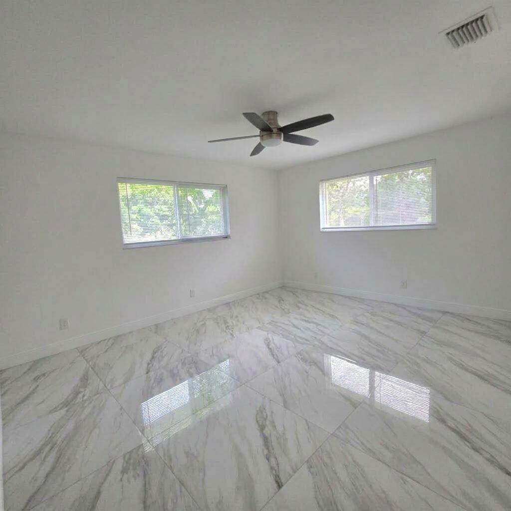 4190 Sw 4th Street Property Photo 11