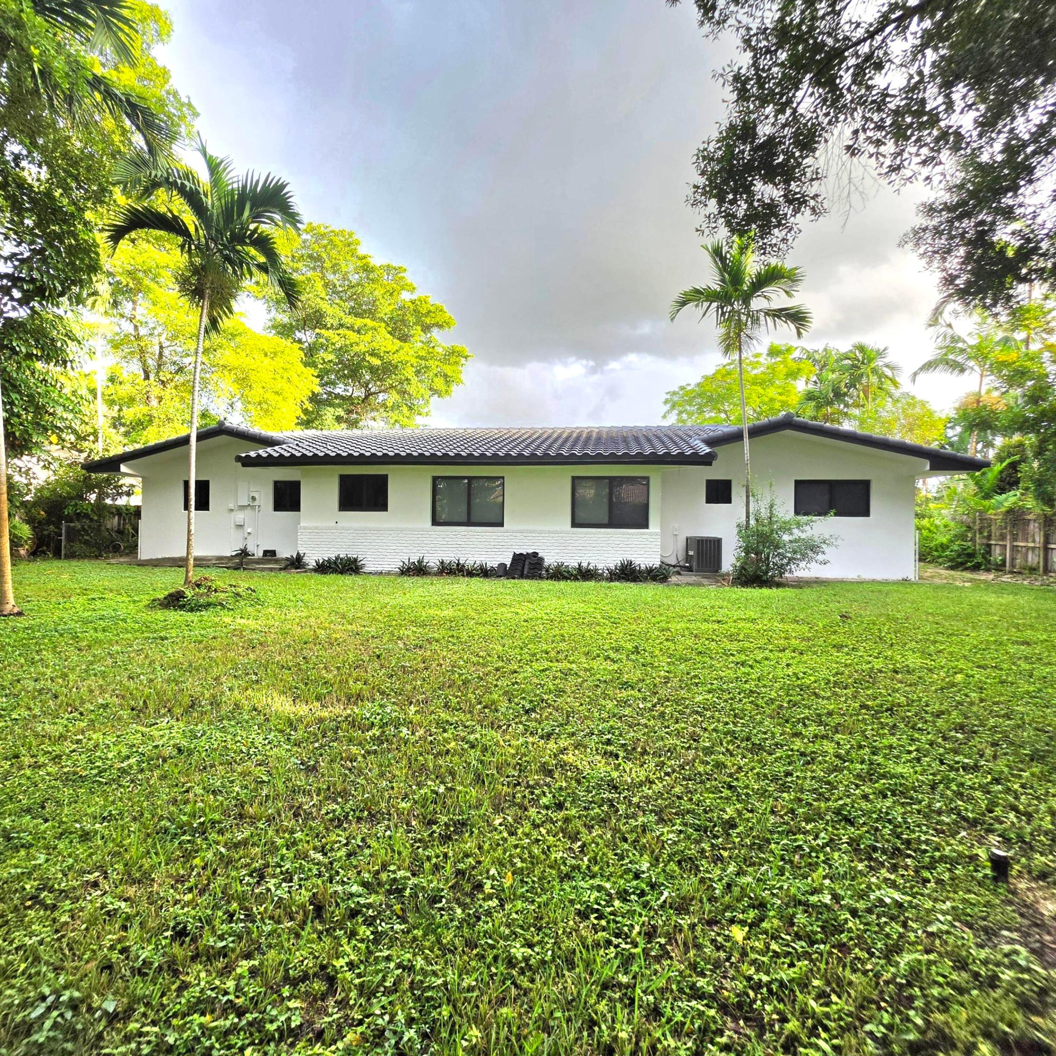 4190 Sw 4th Street Property Photo 15