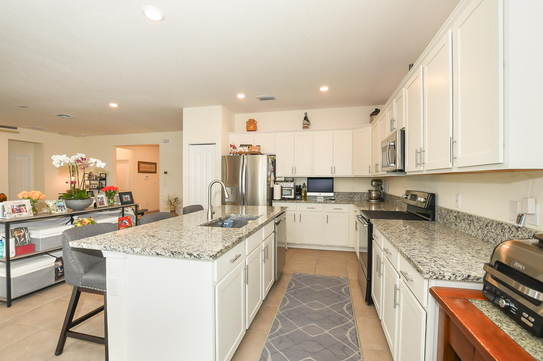 7472 Nw Greenspring Street Property Photo 6