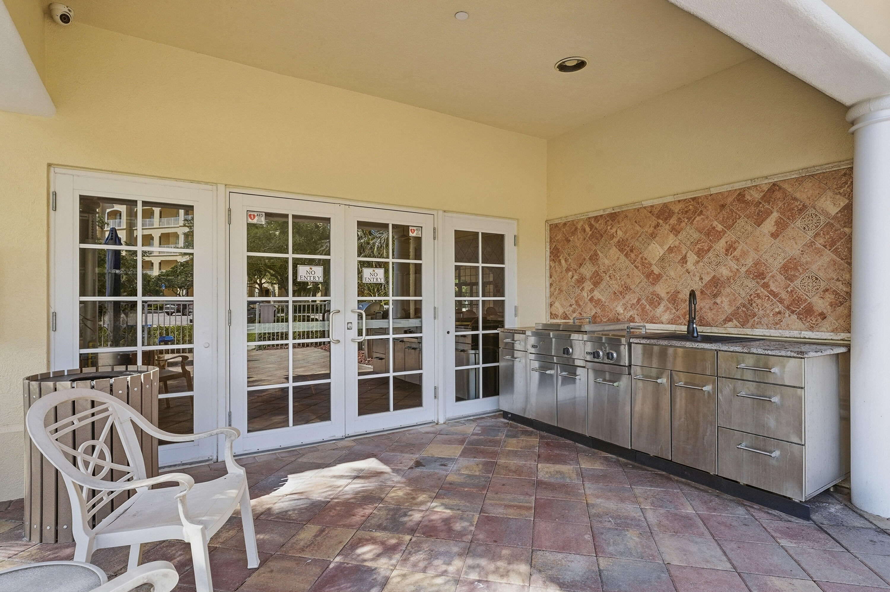 B26020975 Property Photo 44
