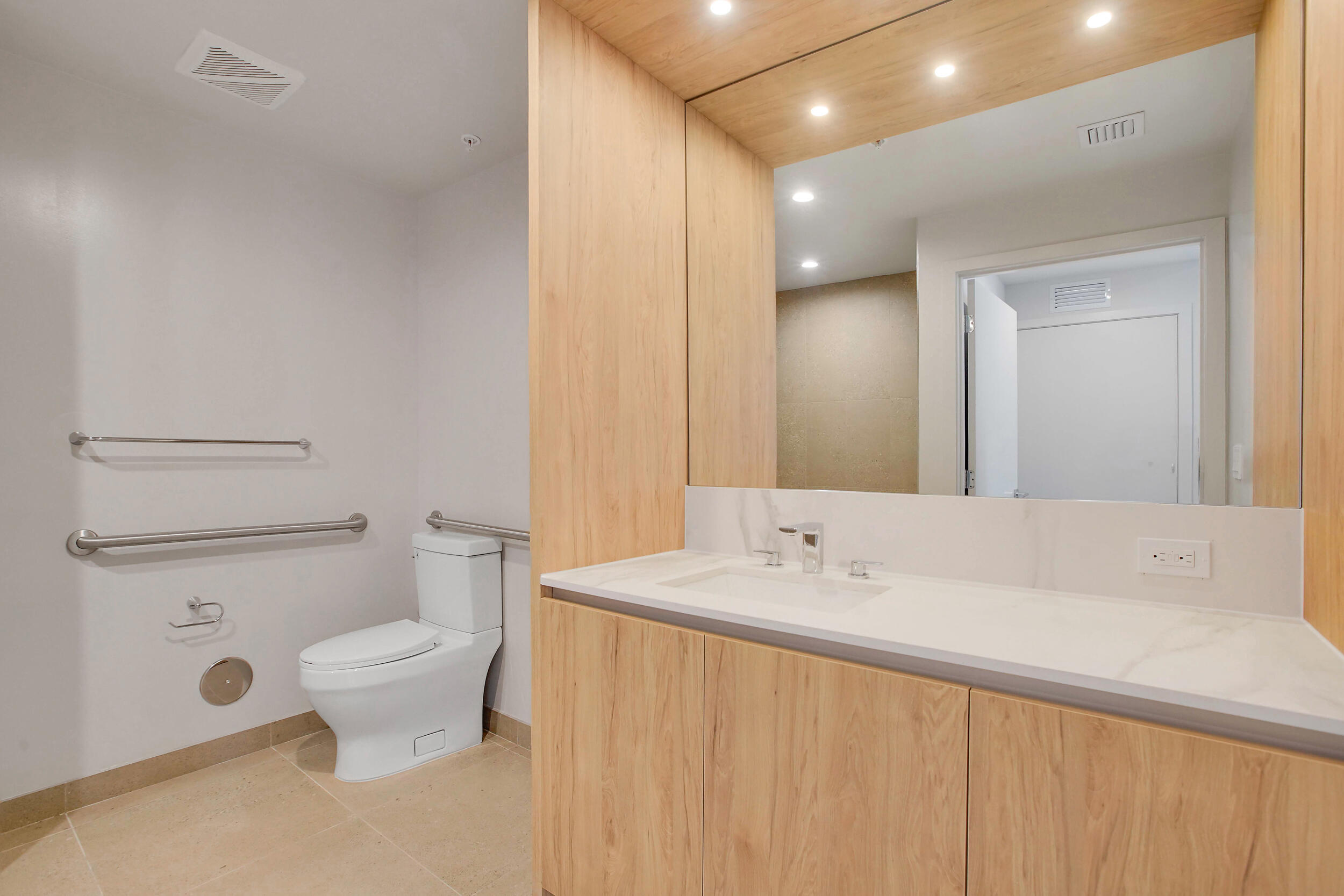 601 N Miami Avenue 2107 Property Photo 7
