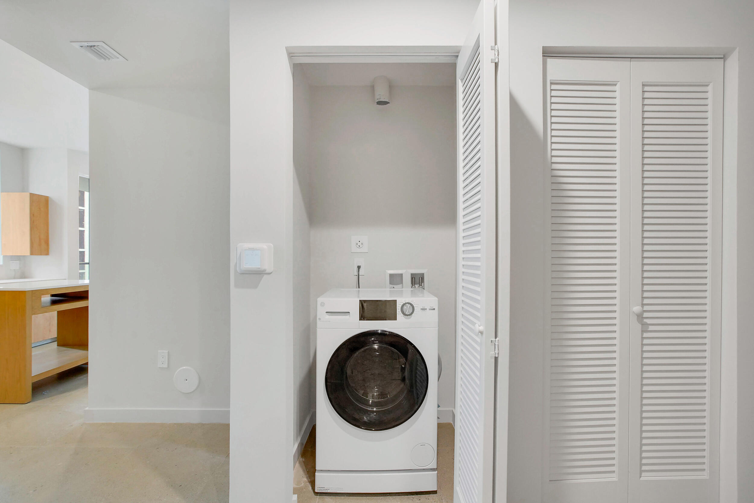601 N Miami Avenue 2107 Property Photo 8