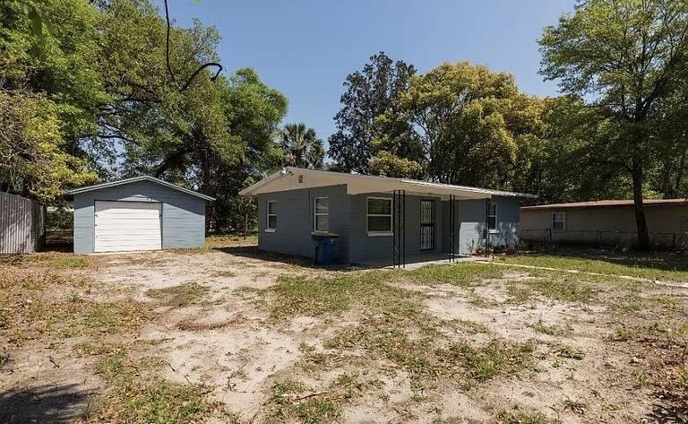 2513 Spirea Street Property Photo 4