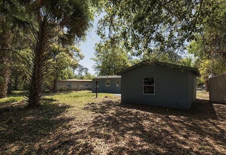 2513 Spirea Street Property Photo 5