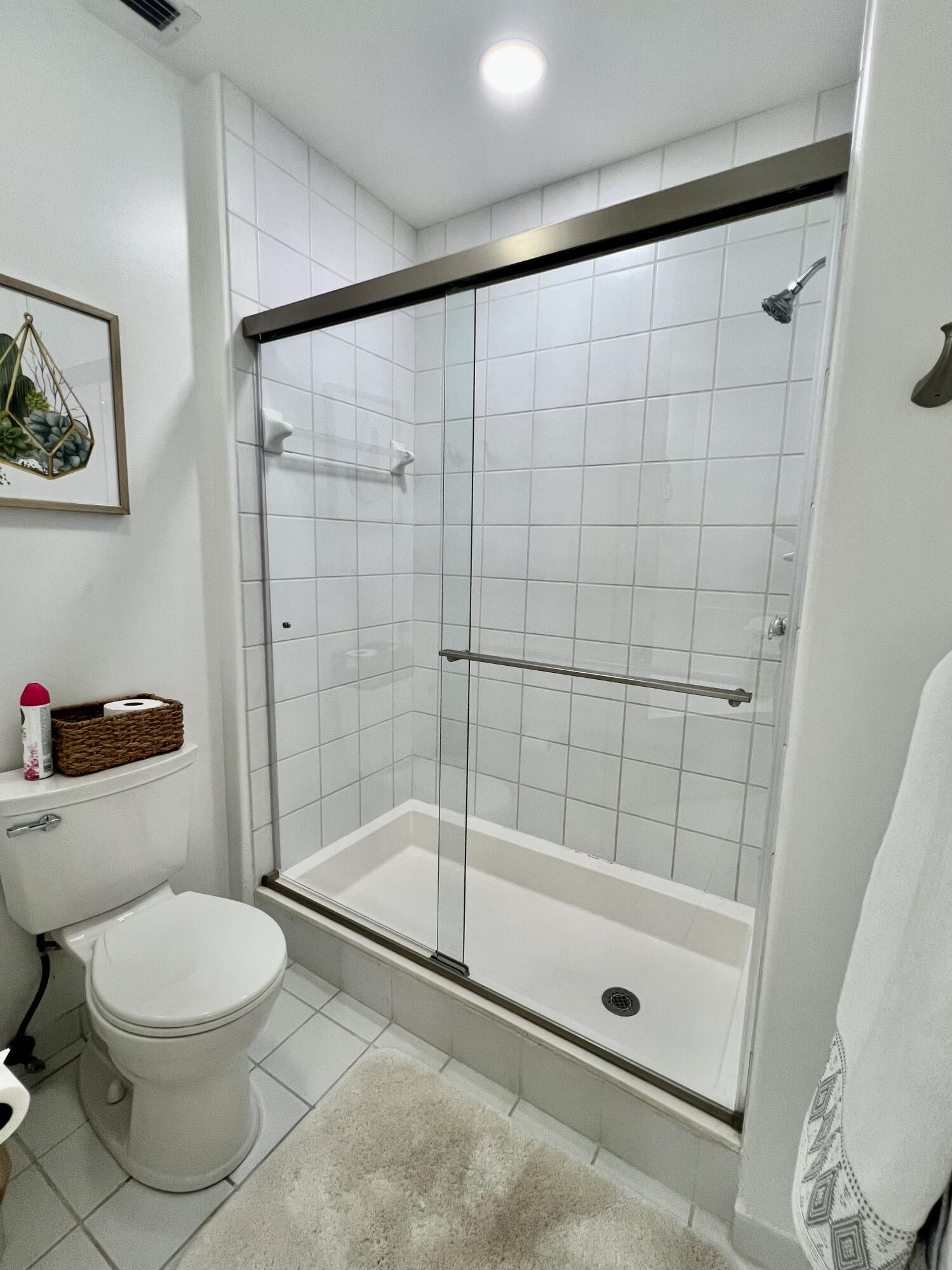 2431 Nw 59th Street 404 Property Photo 15