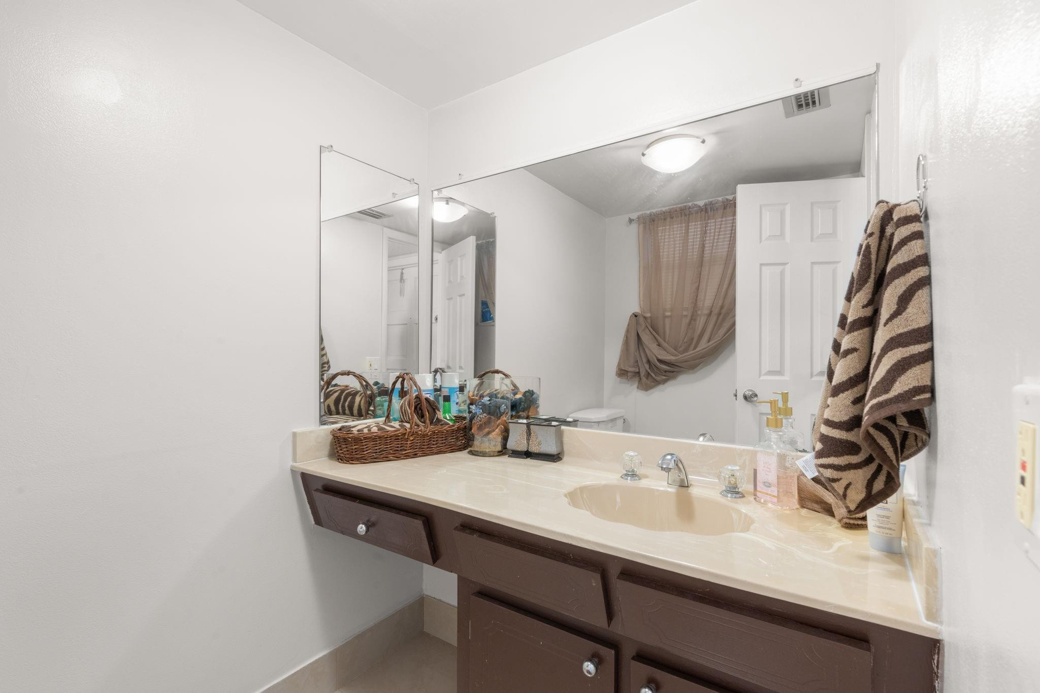4191 Nw 41st Street 214 Property Photo 16