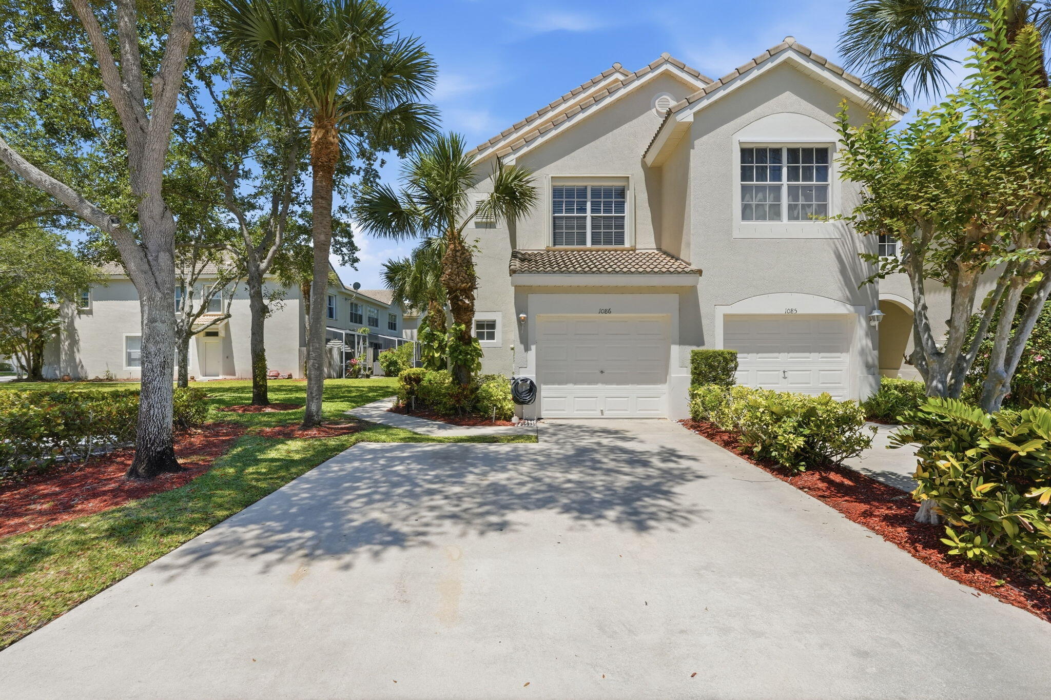 1086 Woodfield Road