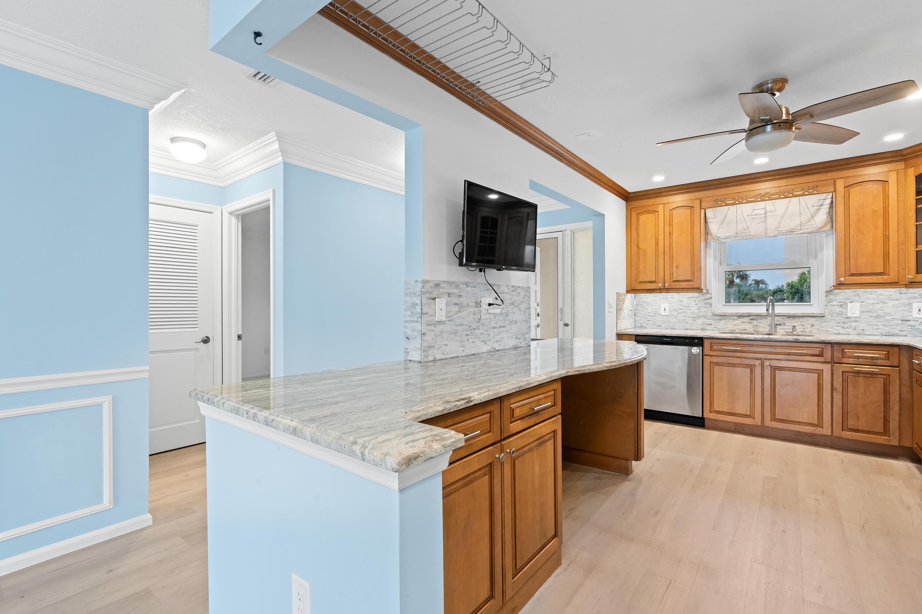 100 Intracoastal Place 205 Property Photo 10