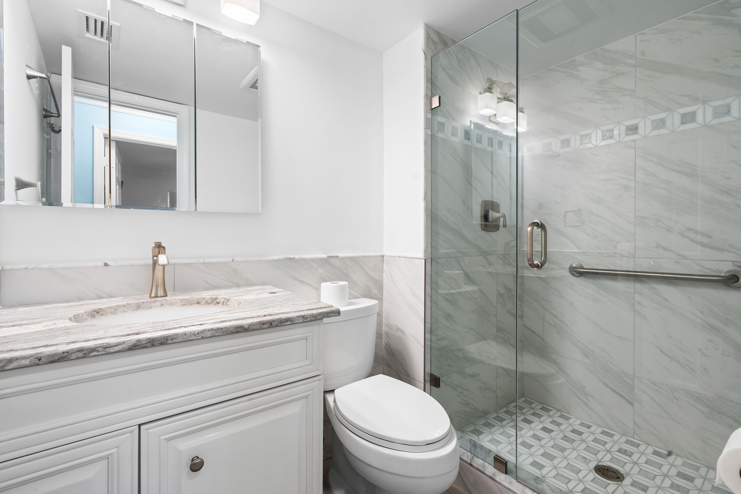 100 Intracoastal Place 205 Property Photo 25