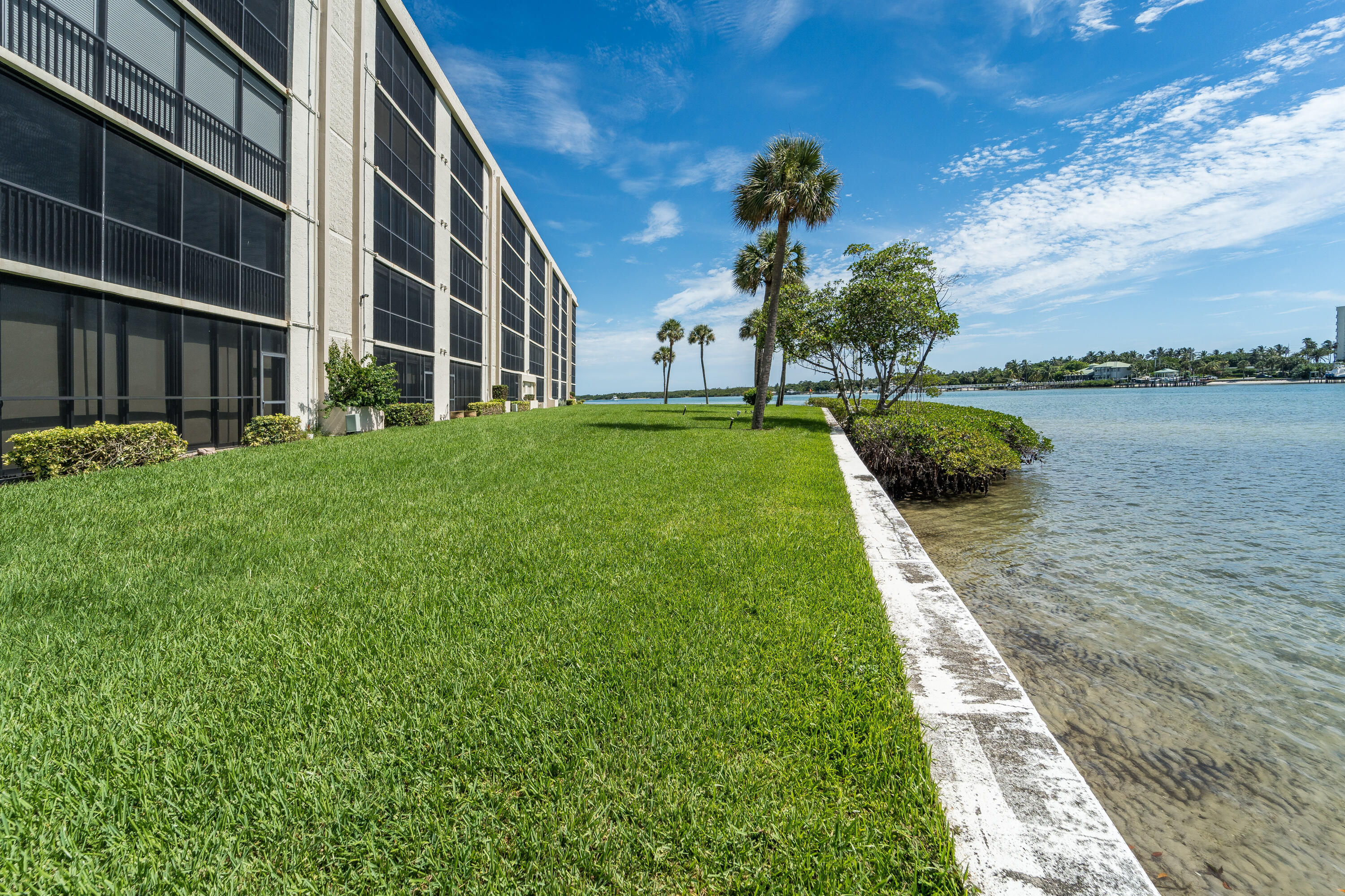 100 Intracoastal Place 205 Property Photo 32