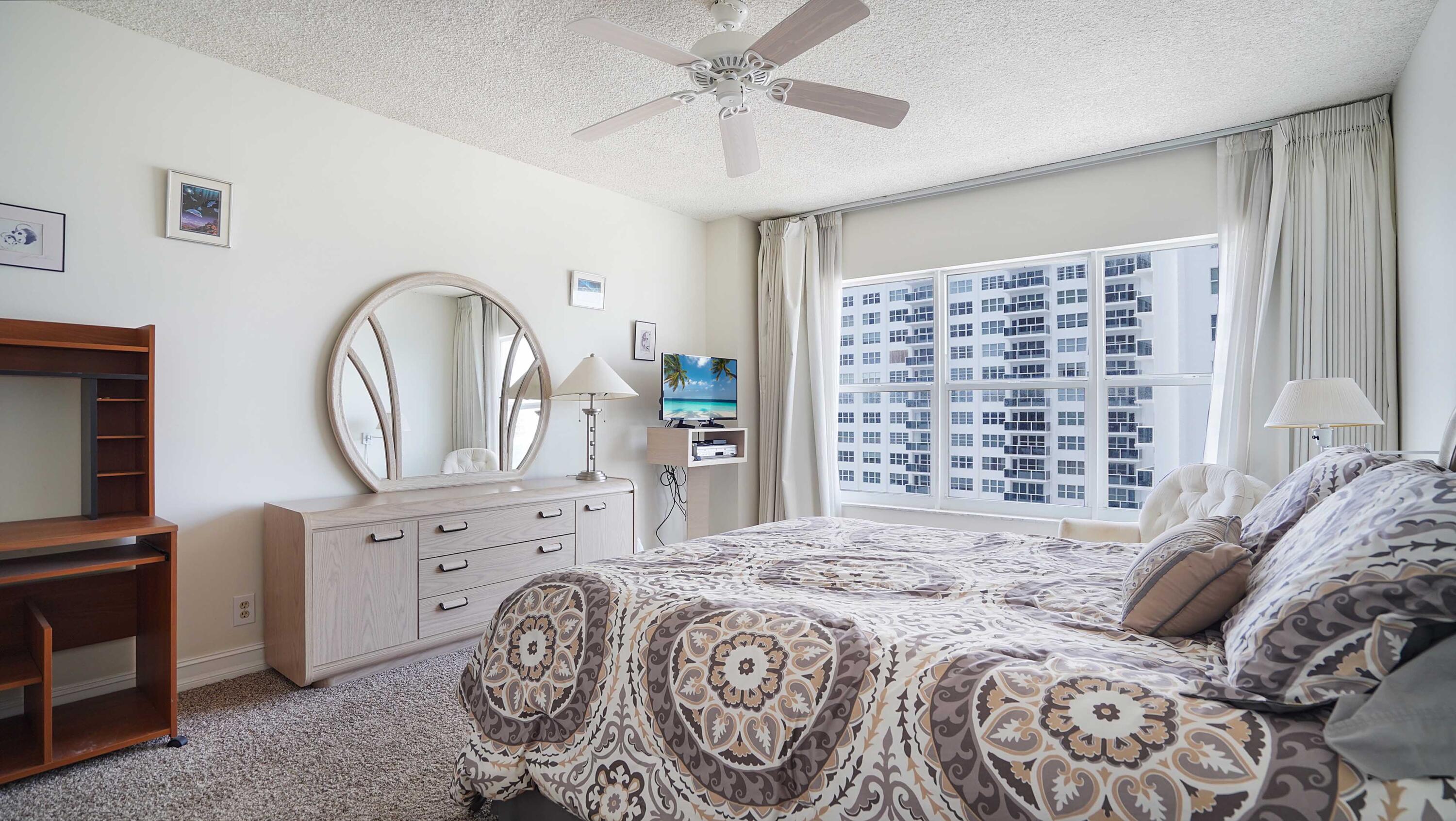 3550 Galt Ocean Drive 1106 Property Photo 24