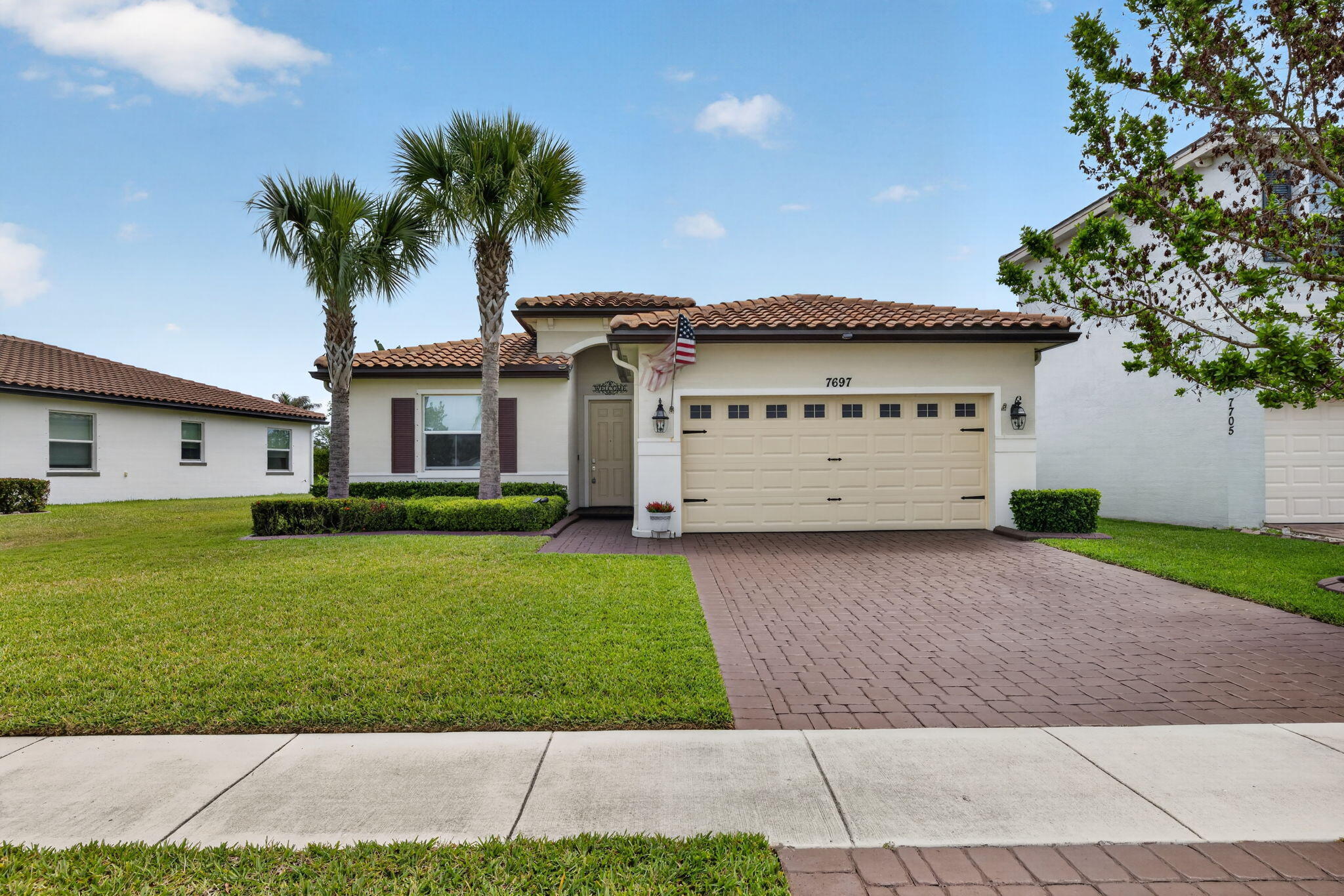 7697 Nw Greenbank Circle Property Photo 1