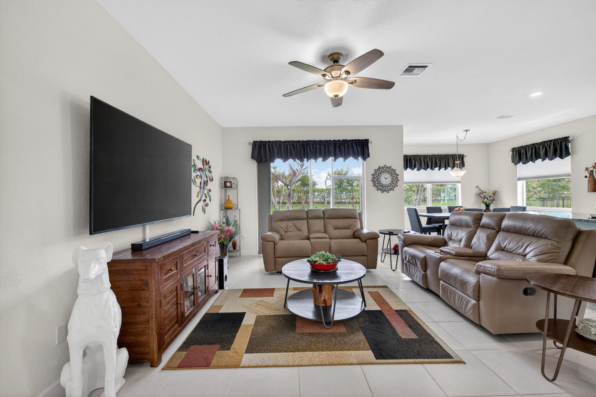 7697 Nw Greenbank Circle Property Photo 4