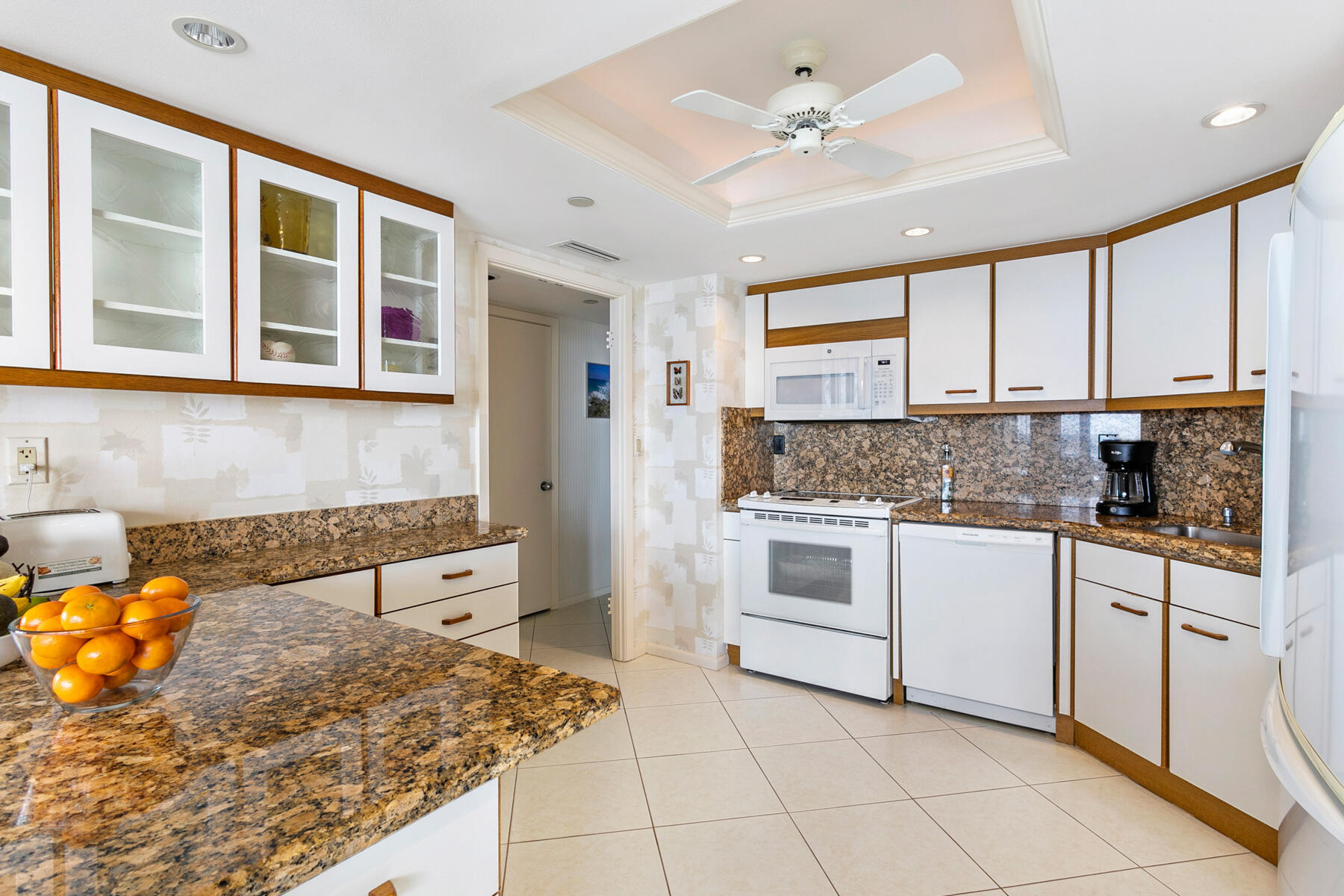 5070 N Ocean Drive 21c Property Photo 9