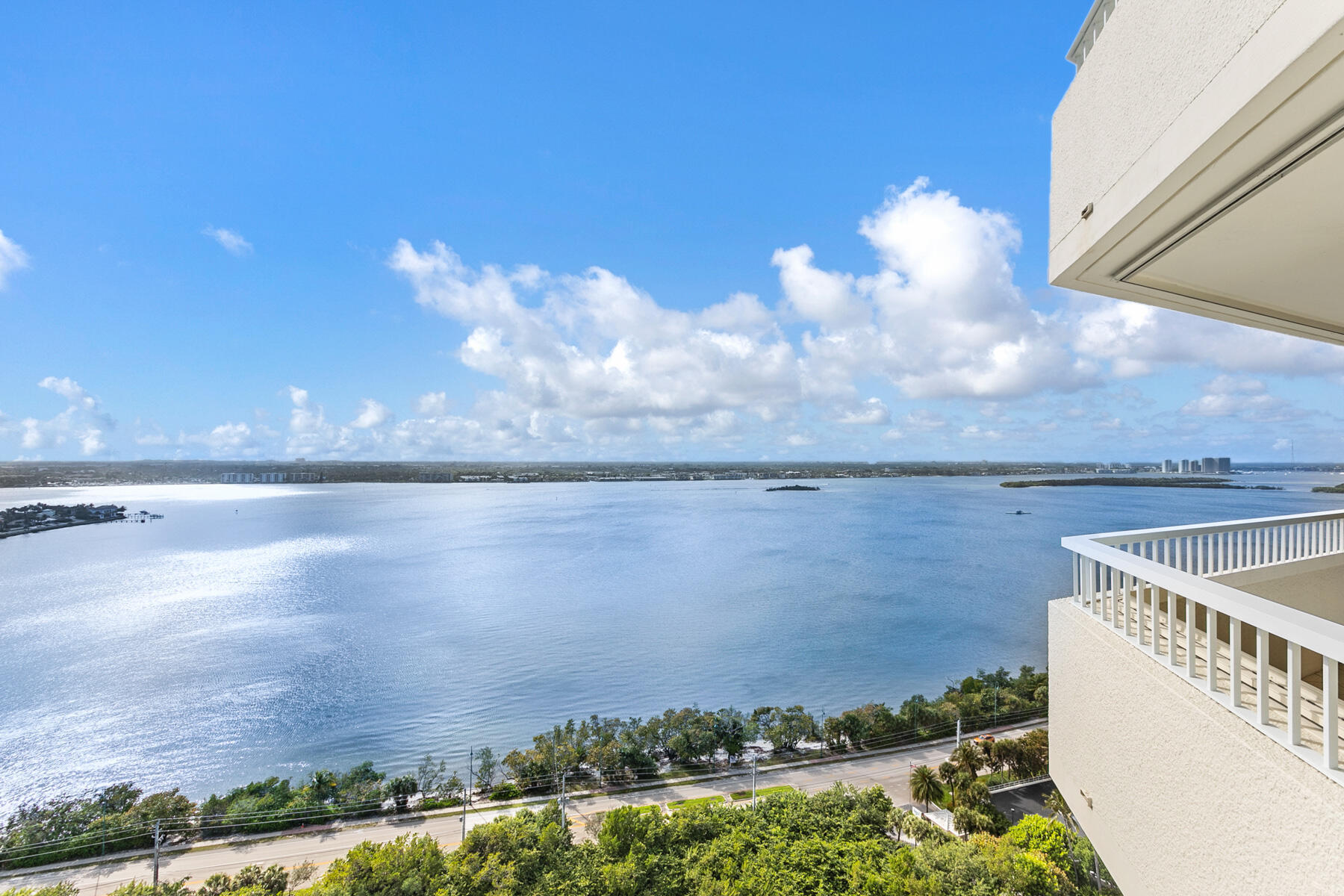 5070 N Ocean Drive 21c Property Photo 13