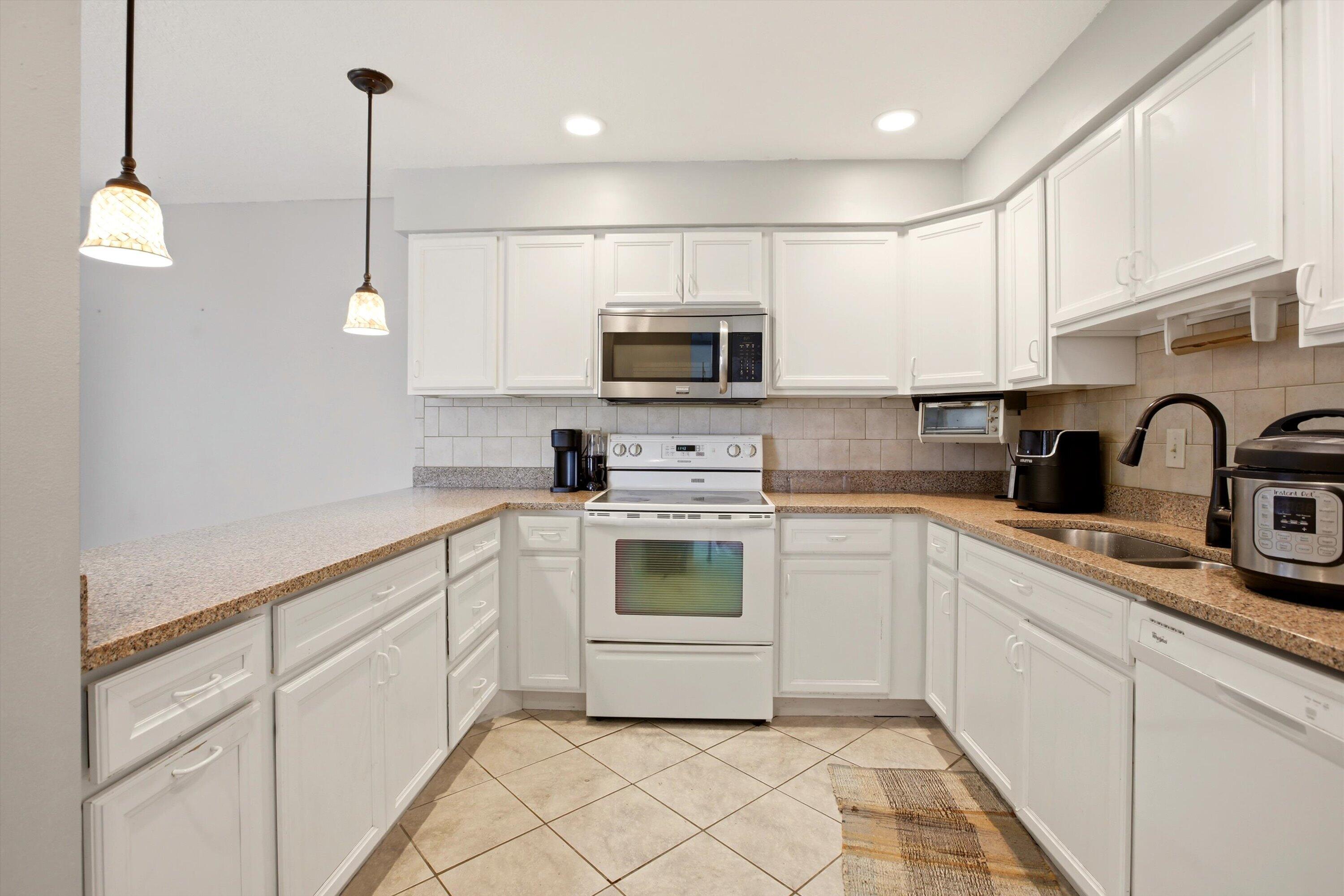 1607 Laurel Leaf Lane B Property Photo 6