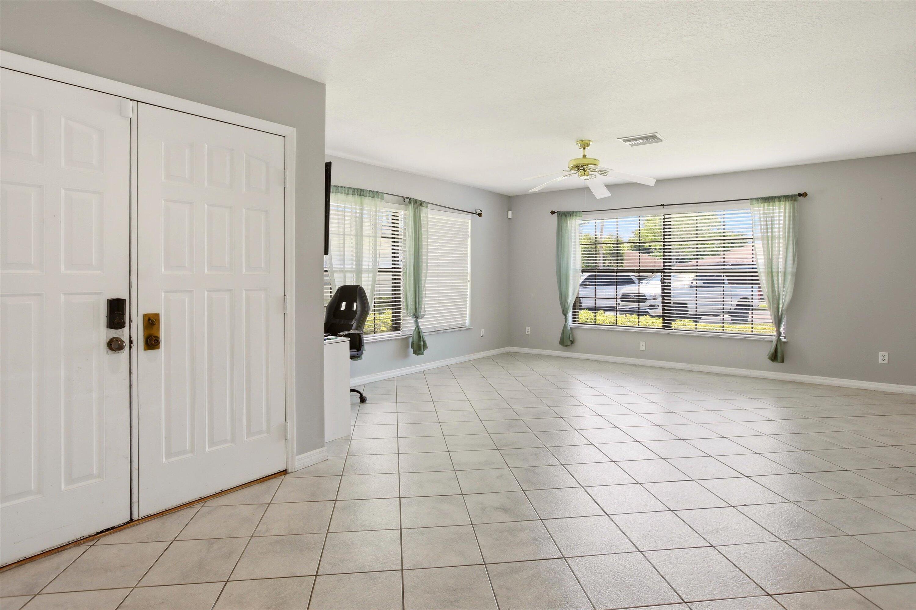 1607 Laurel Leaf Lane B Property Photo 22