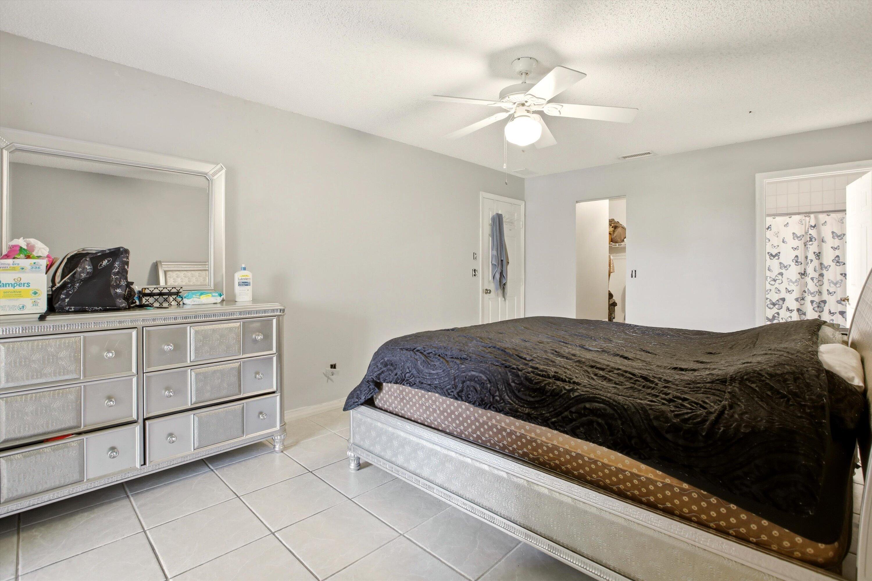 1607 Laurel Leaf Lane B Property Photo 23