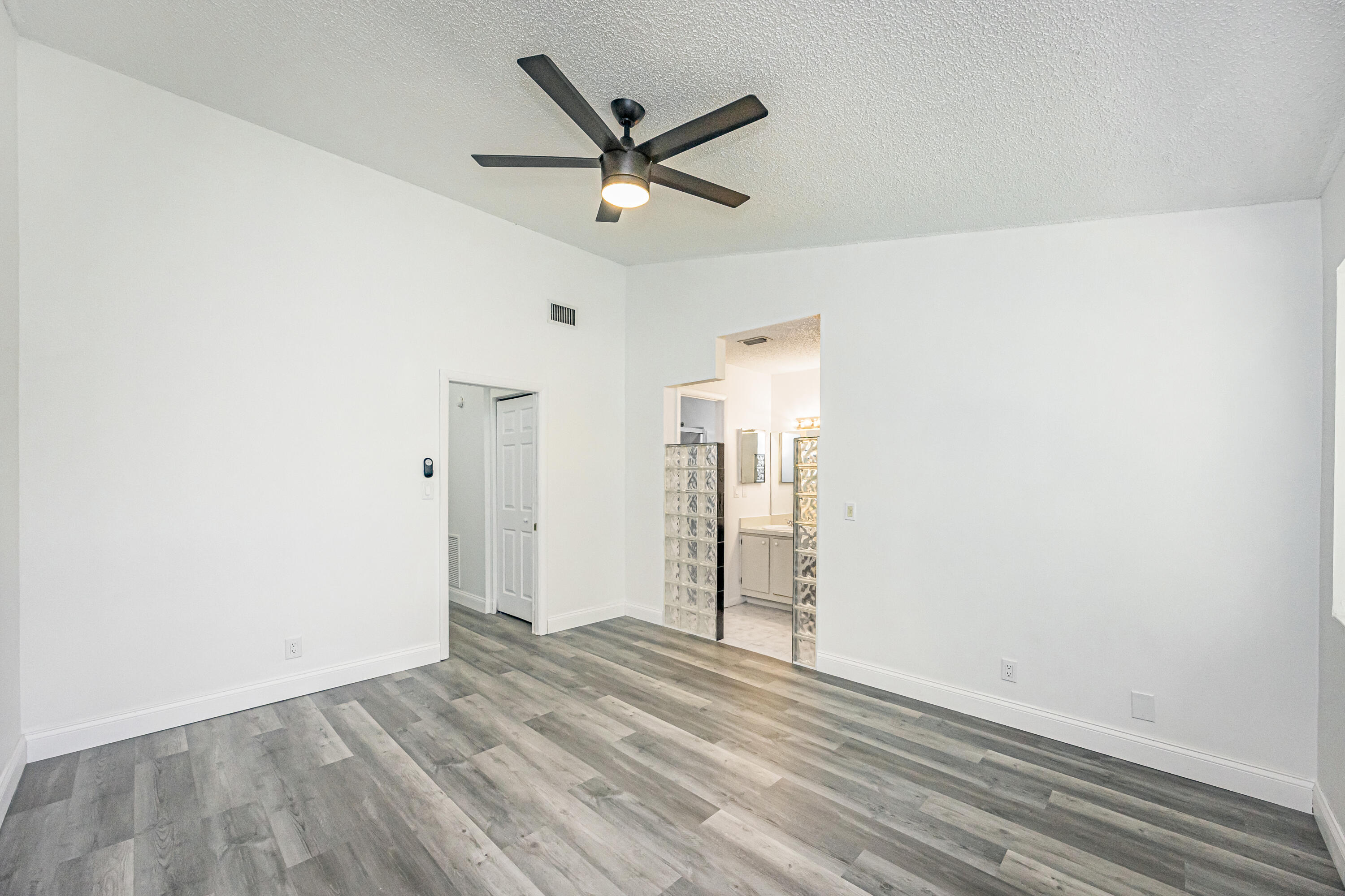 3335 Carambola Circle S Property Photo 18
