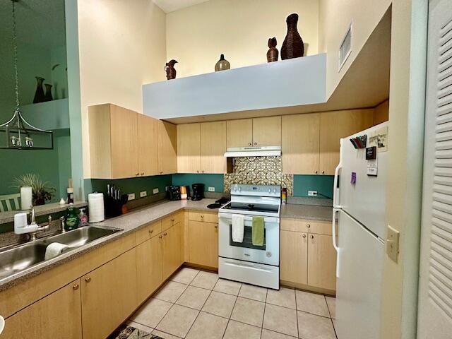 822 Villa Circle Property Photo 17