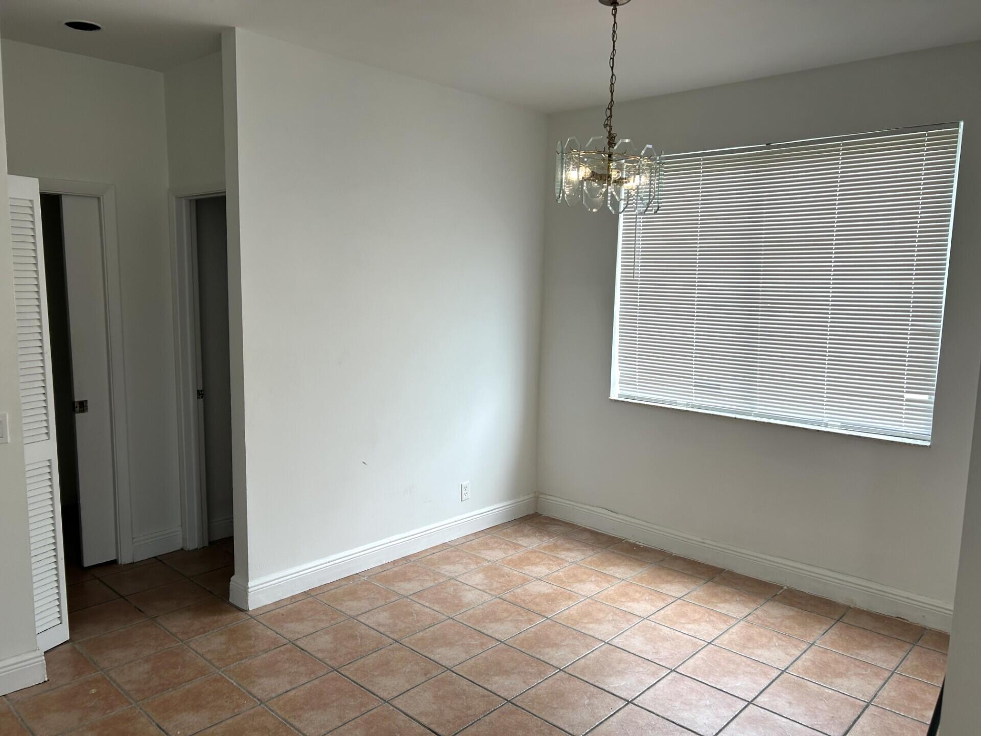 4361 Dogwood Circle Property Photo 6
