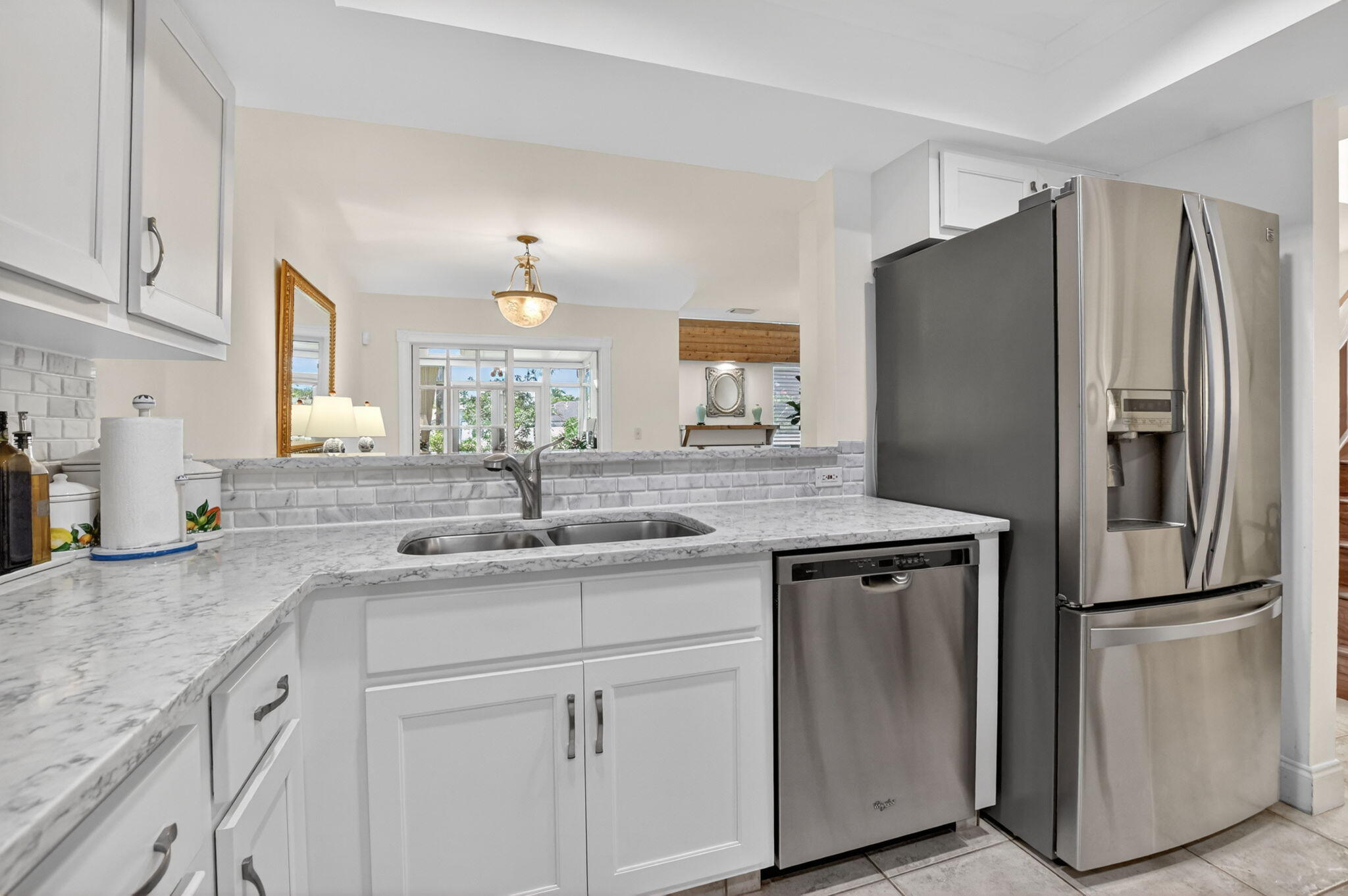 6062 Glendale Drive Property Photo 4