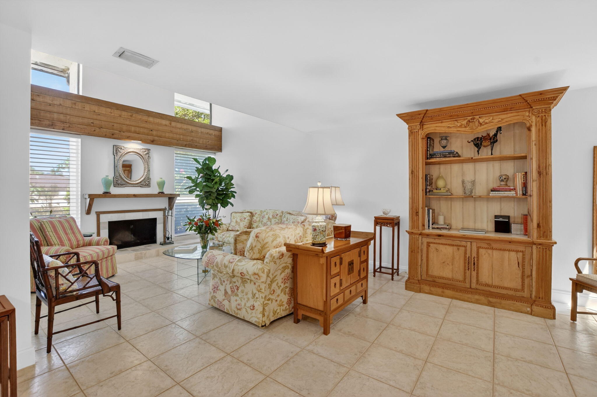 6062 Glendale Drive Property Photo 8