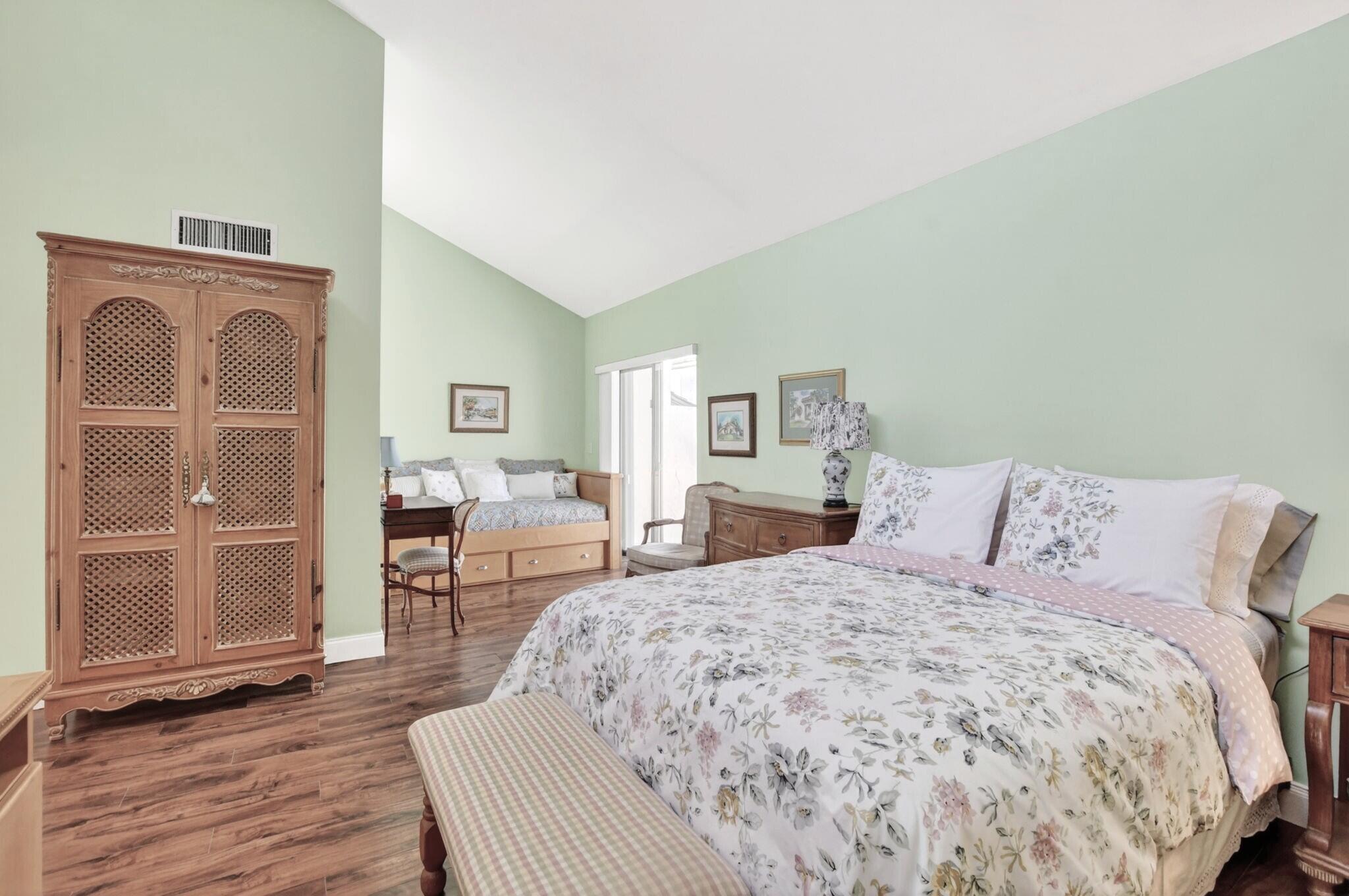 6062 Glendale Drive Property Photo 12