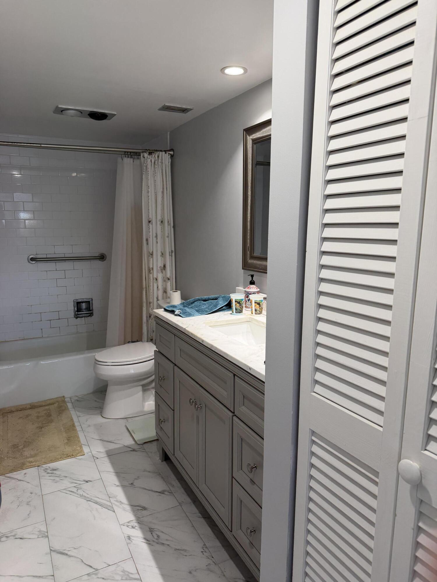405 N Ocean Boulevard 809 Property Photo 10
