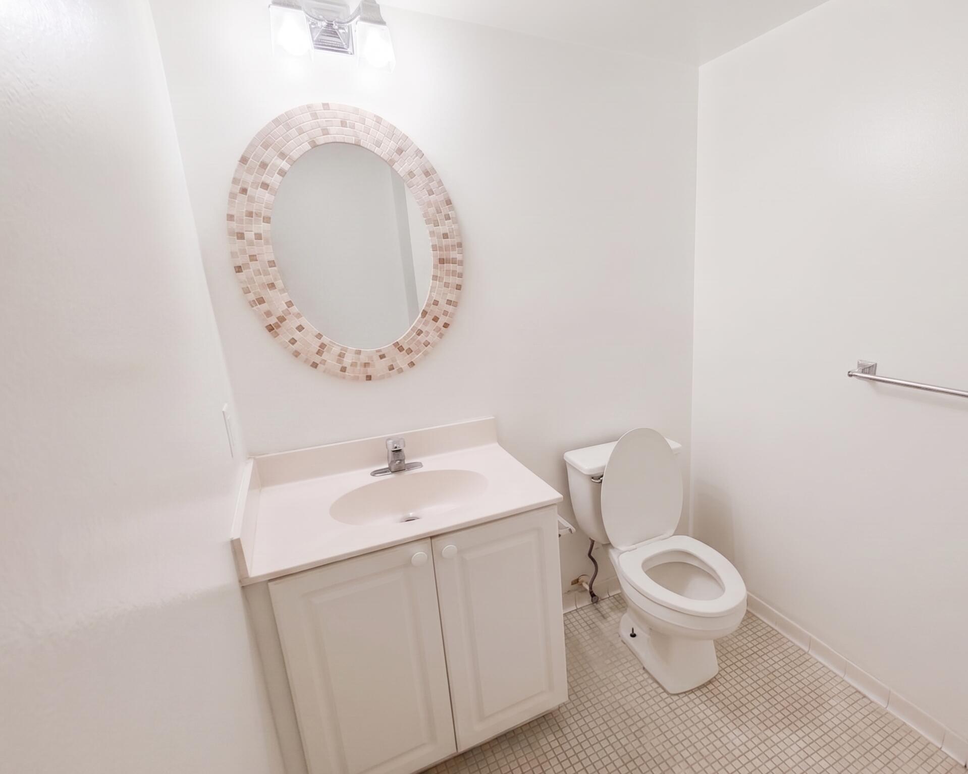 19390 Collins Avenue 1622 Property Photo 3
