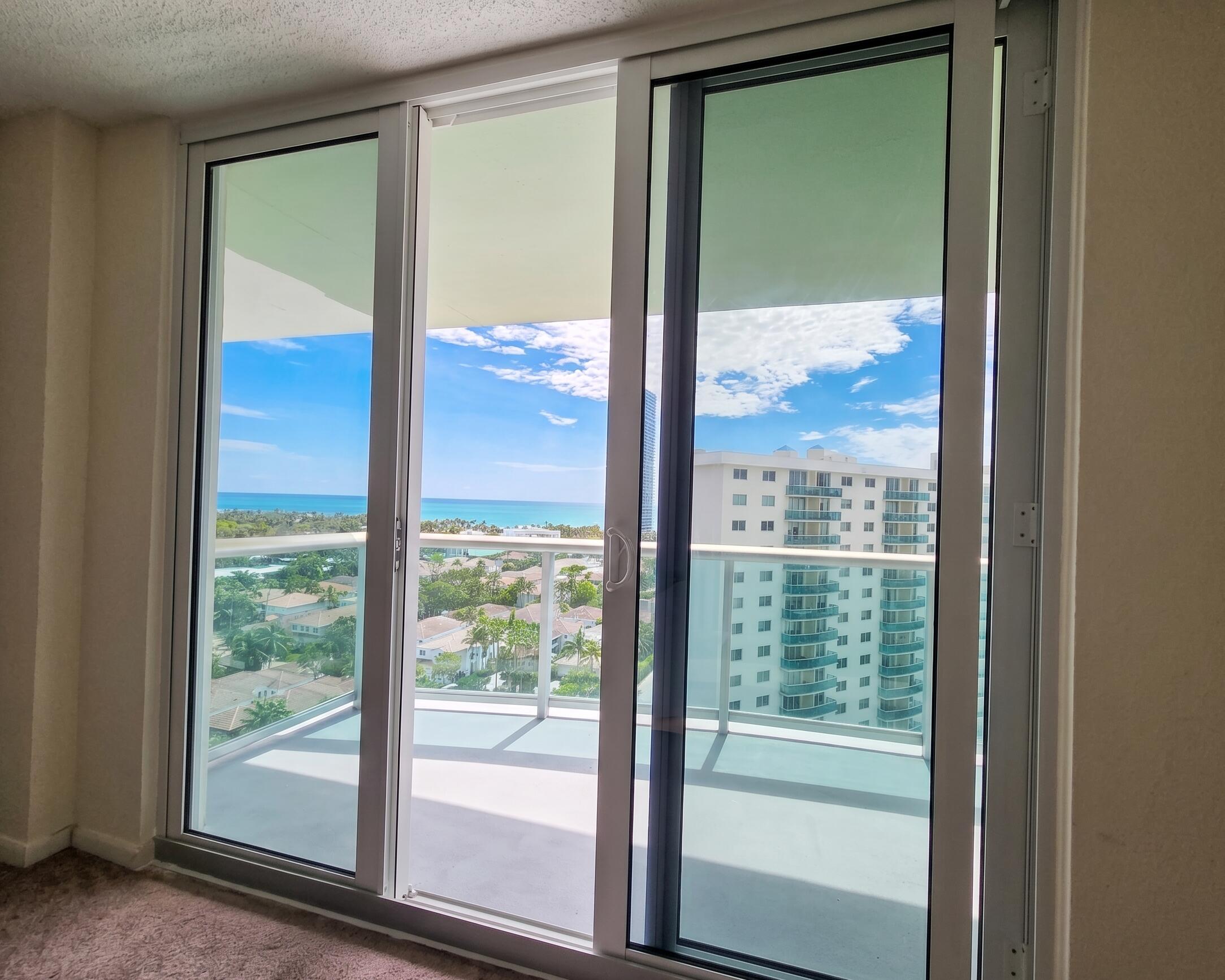 19390 Collins Avenue 1622 Property Photo 6