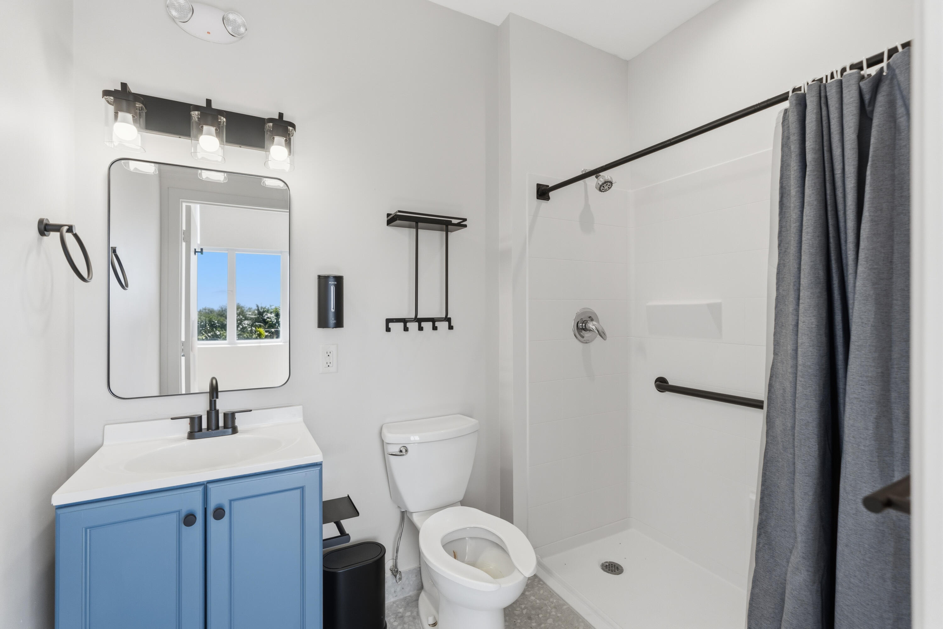 3330 N Federal Highway Property Photo 23