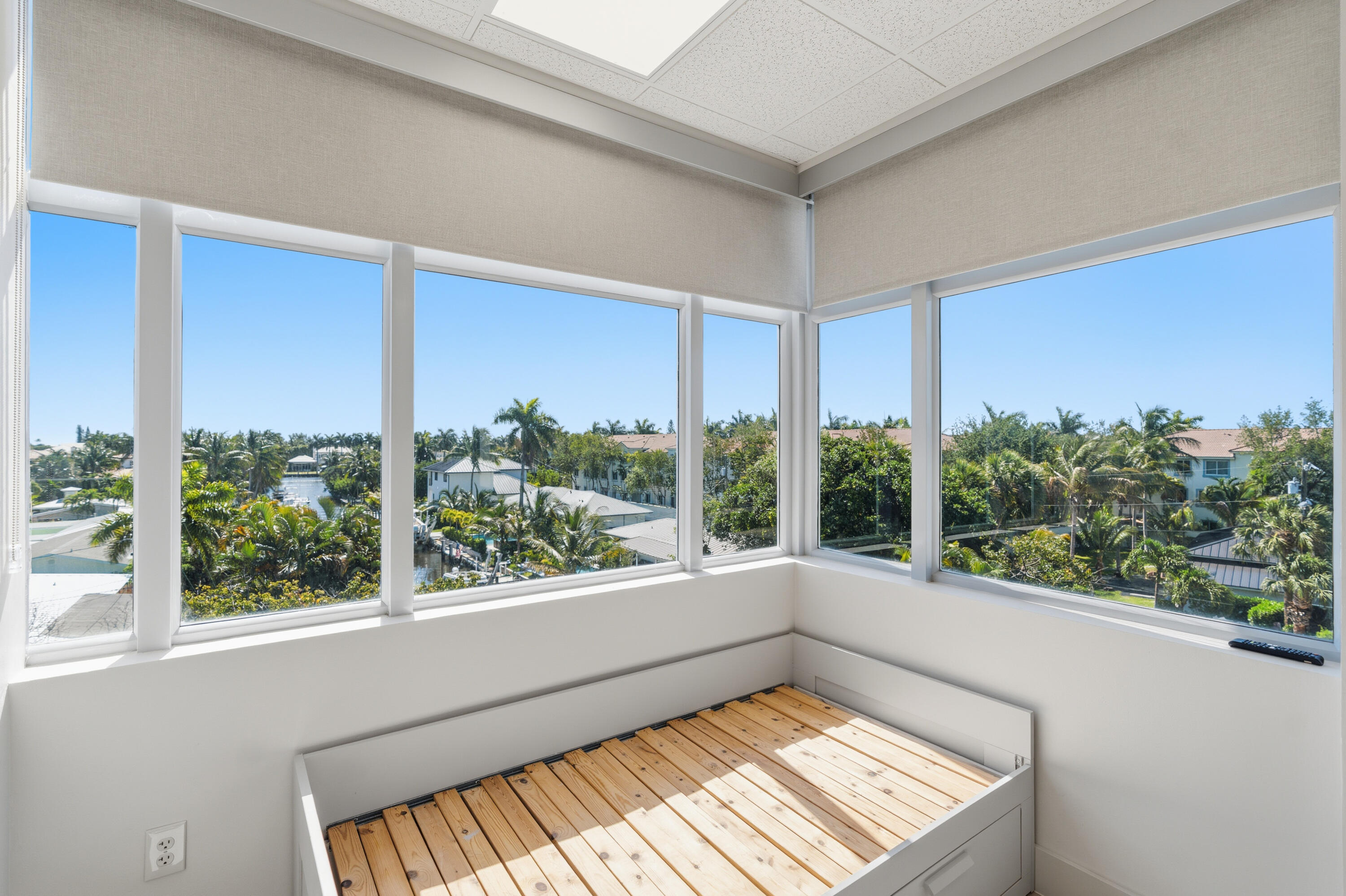 3330 N Federal Highway Property Photo 26